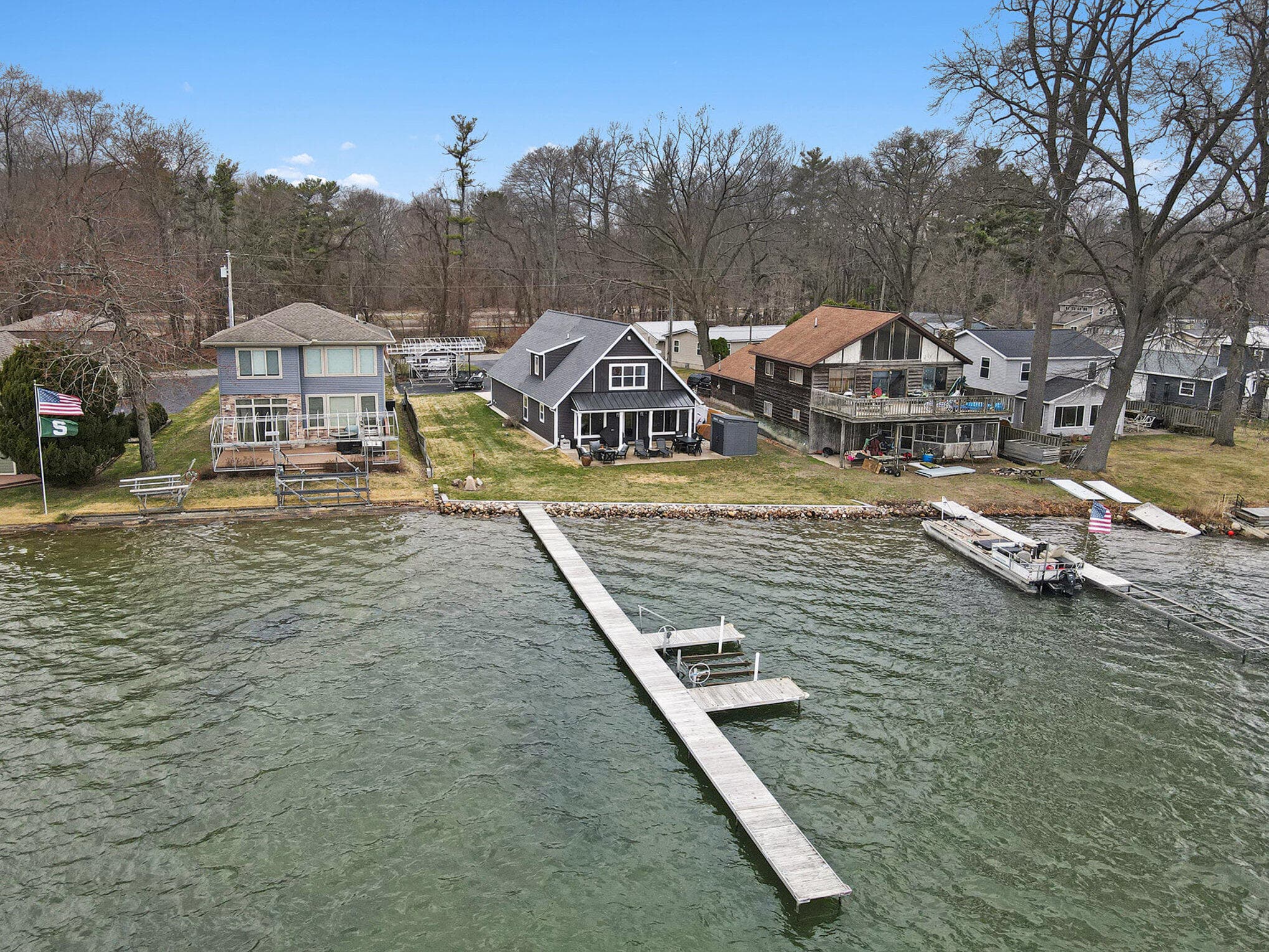 Primary property photo