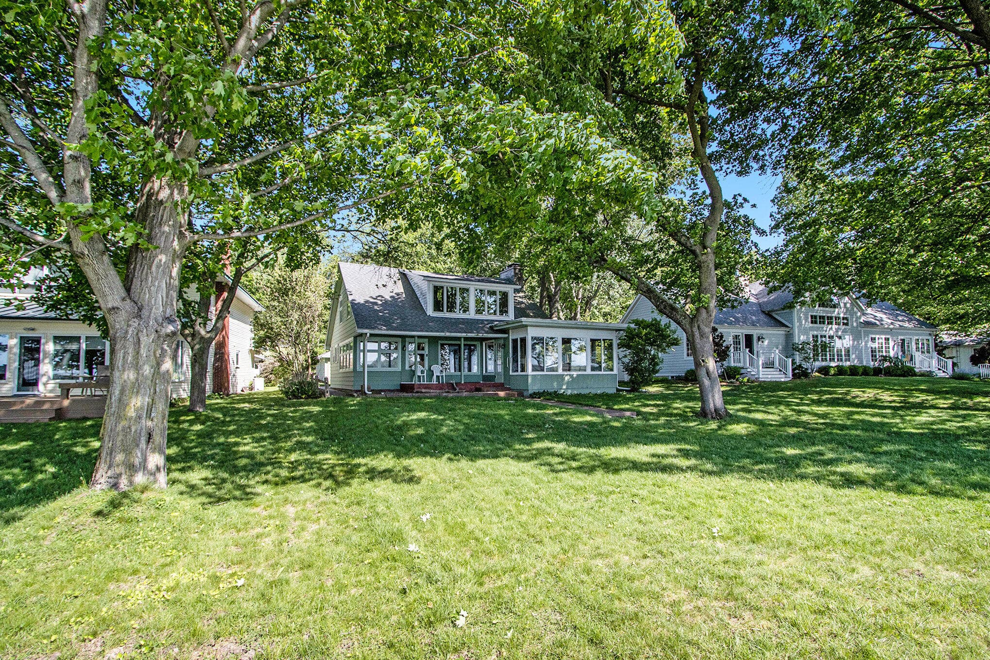 Primary property photo
