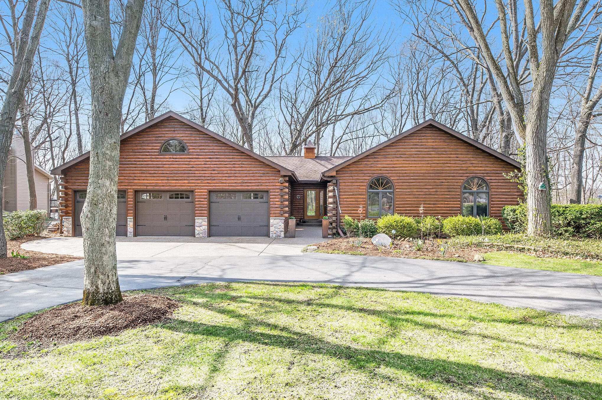 Primary property photo