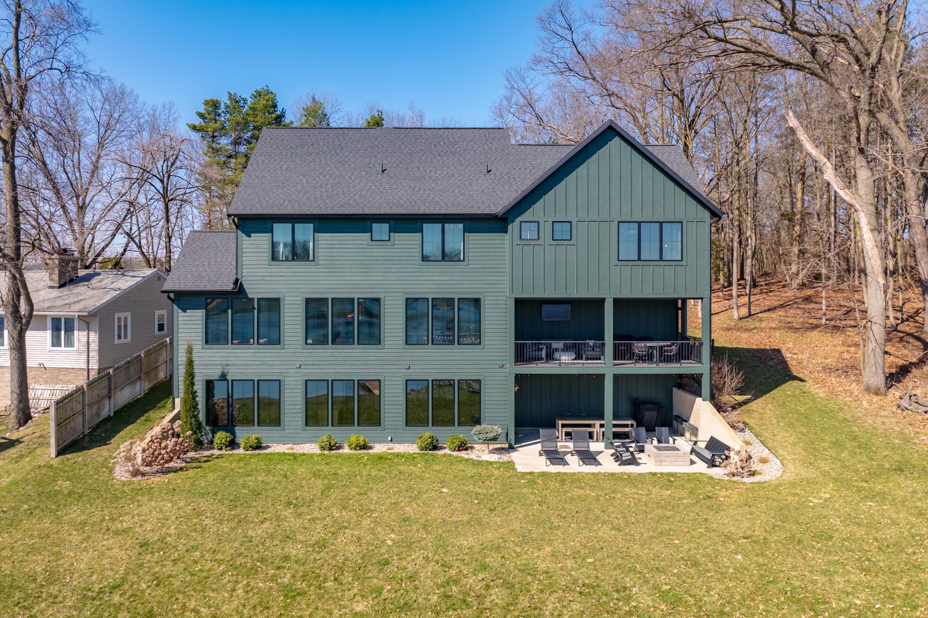 Primary property photo