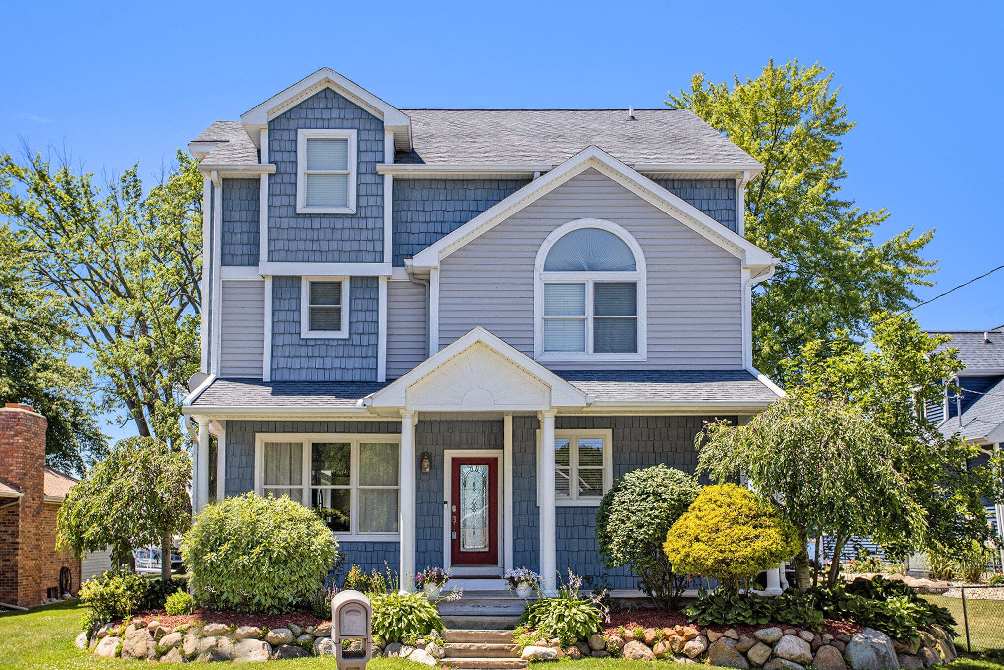 Primary property photo