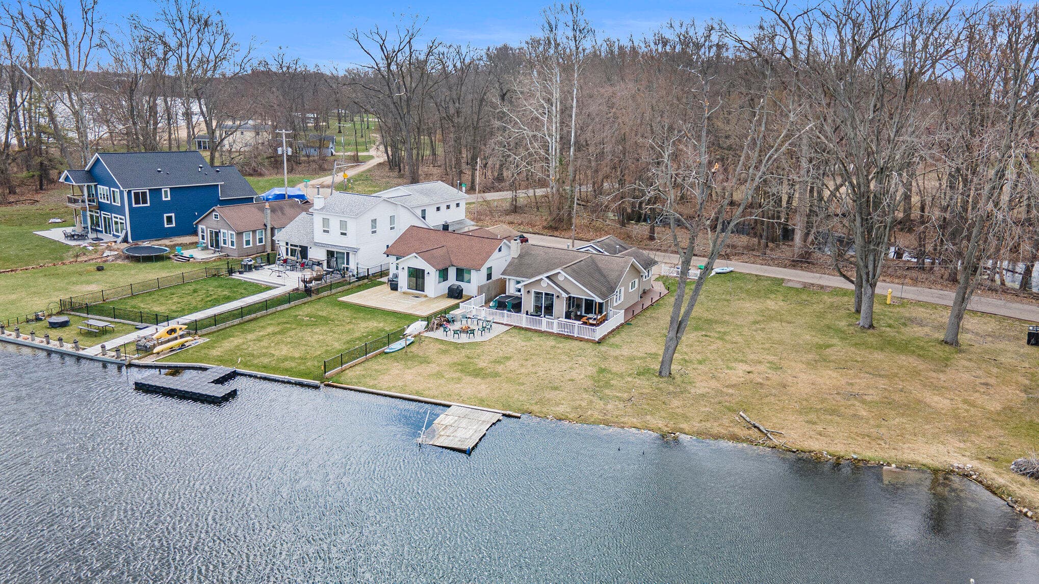 Primary property photo