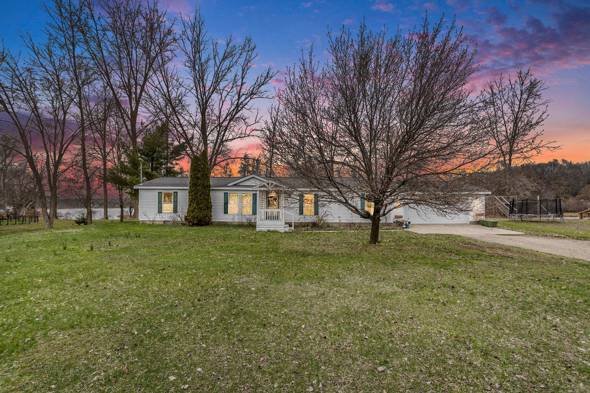 Primary property photo