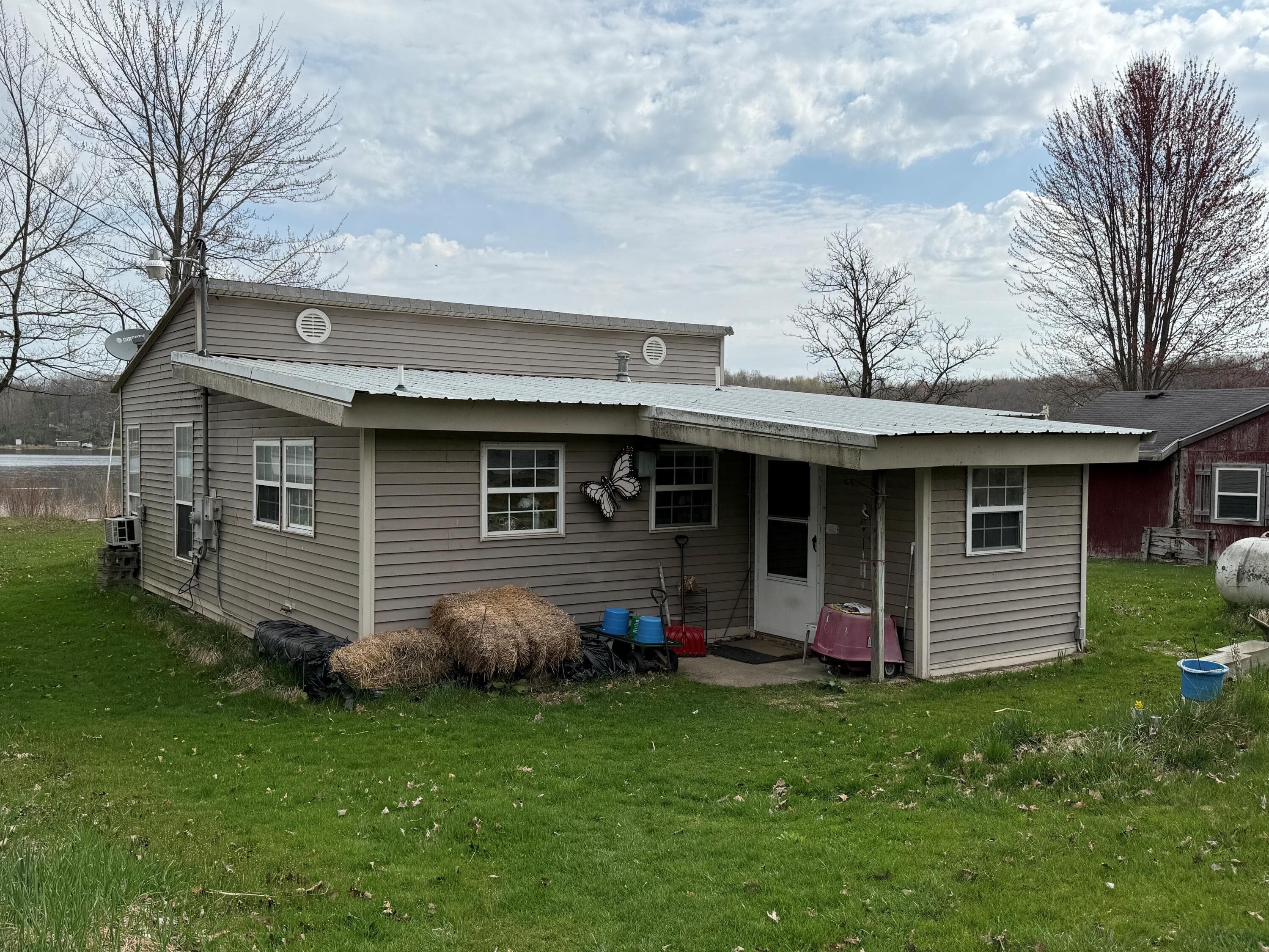 Primary property photo