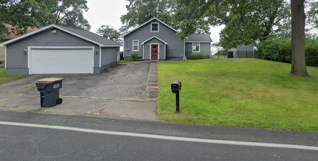 Primary property photo
