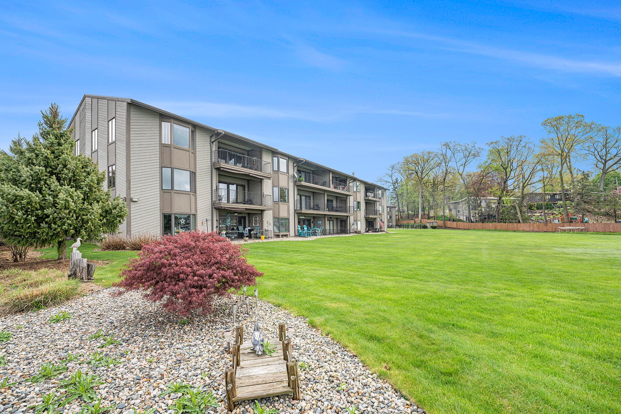 Primary property photo