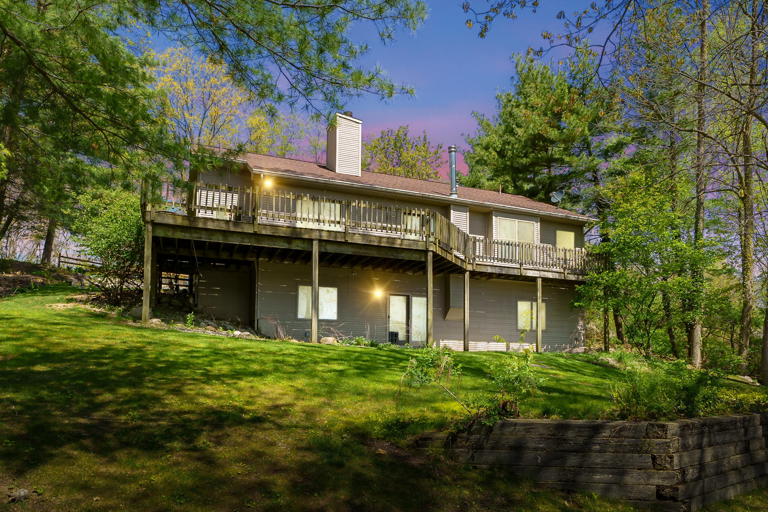 Primary property photo