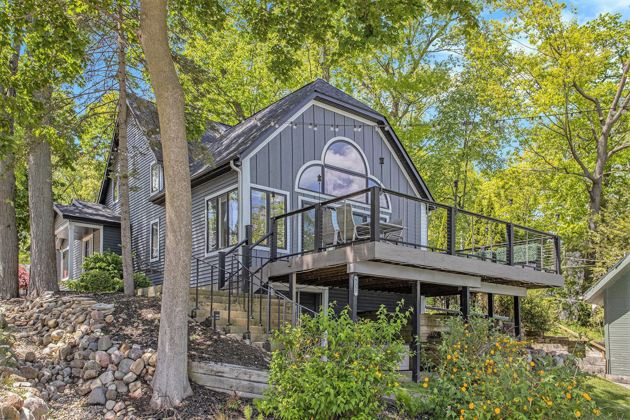 Primary property photo