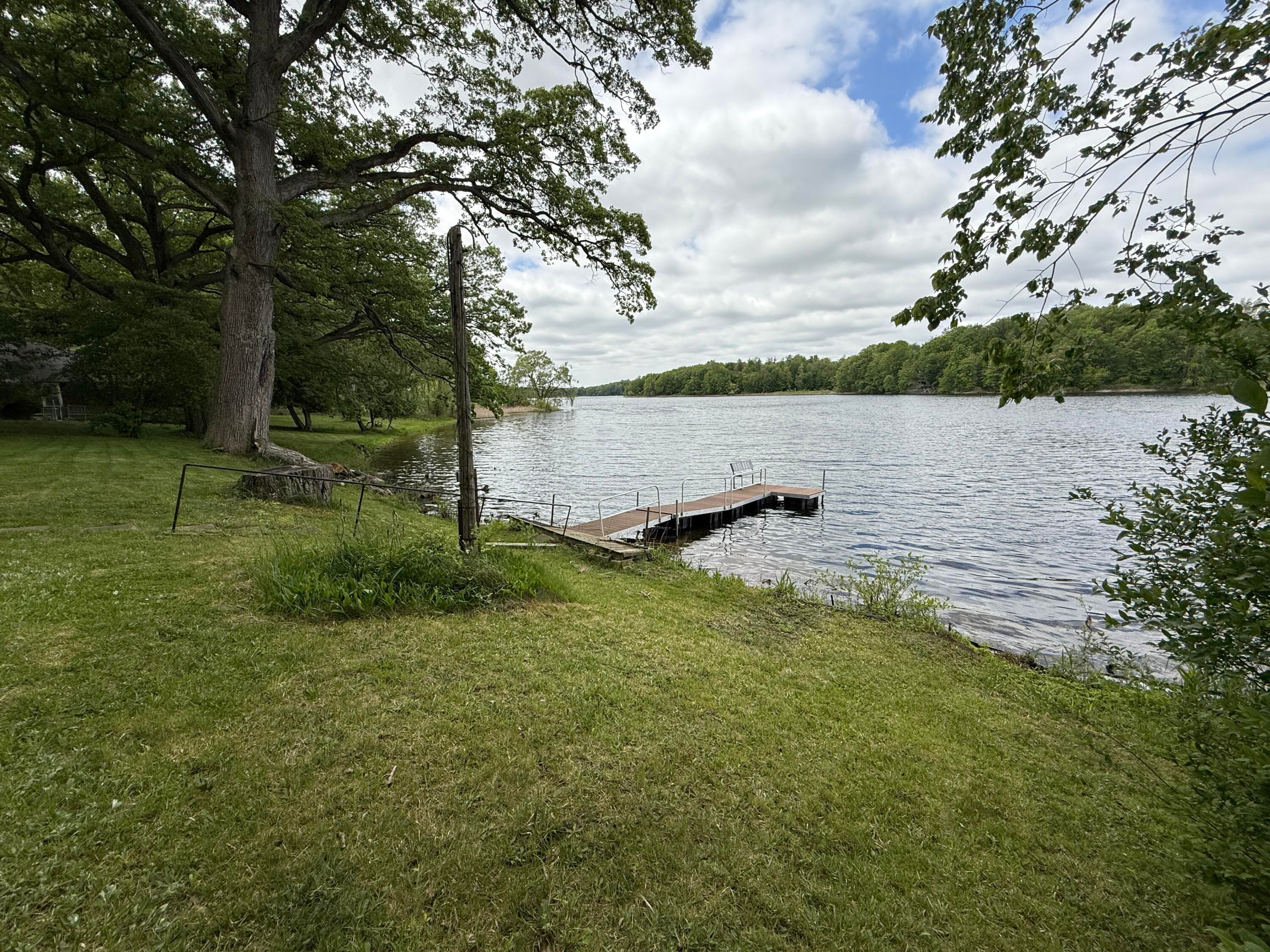 Primary property photo