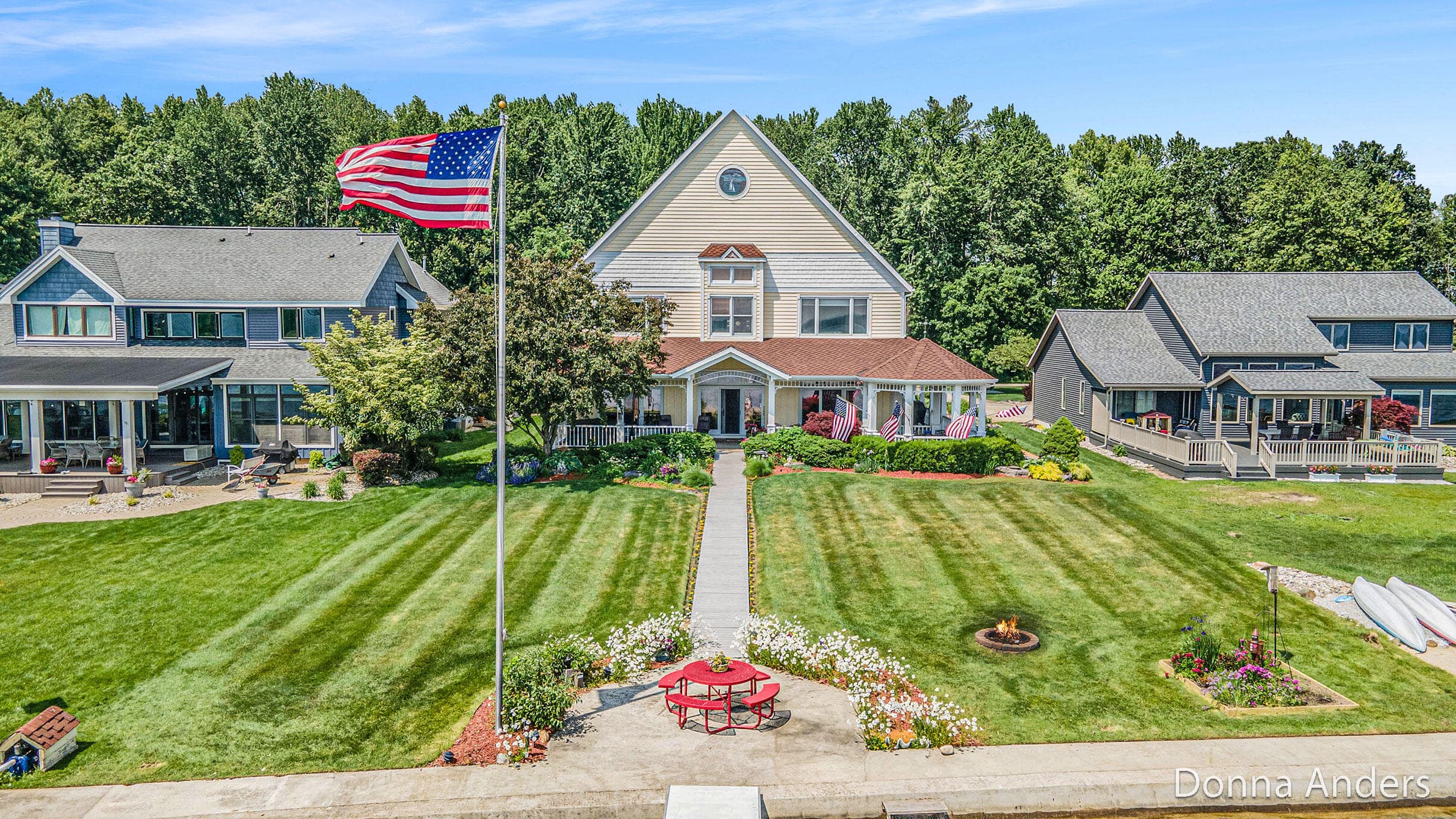Primary property photo