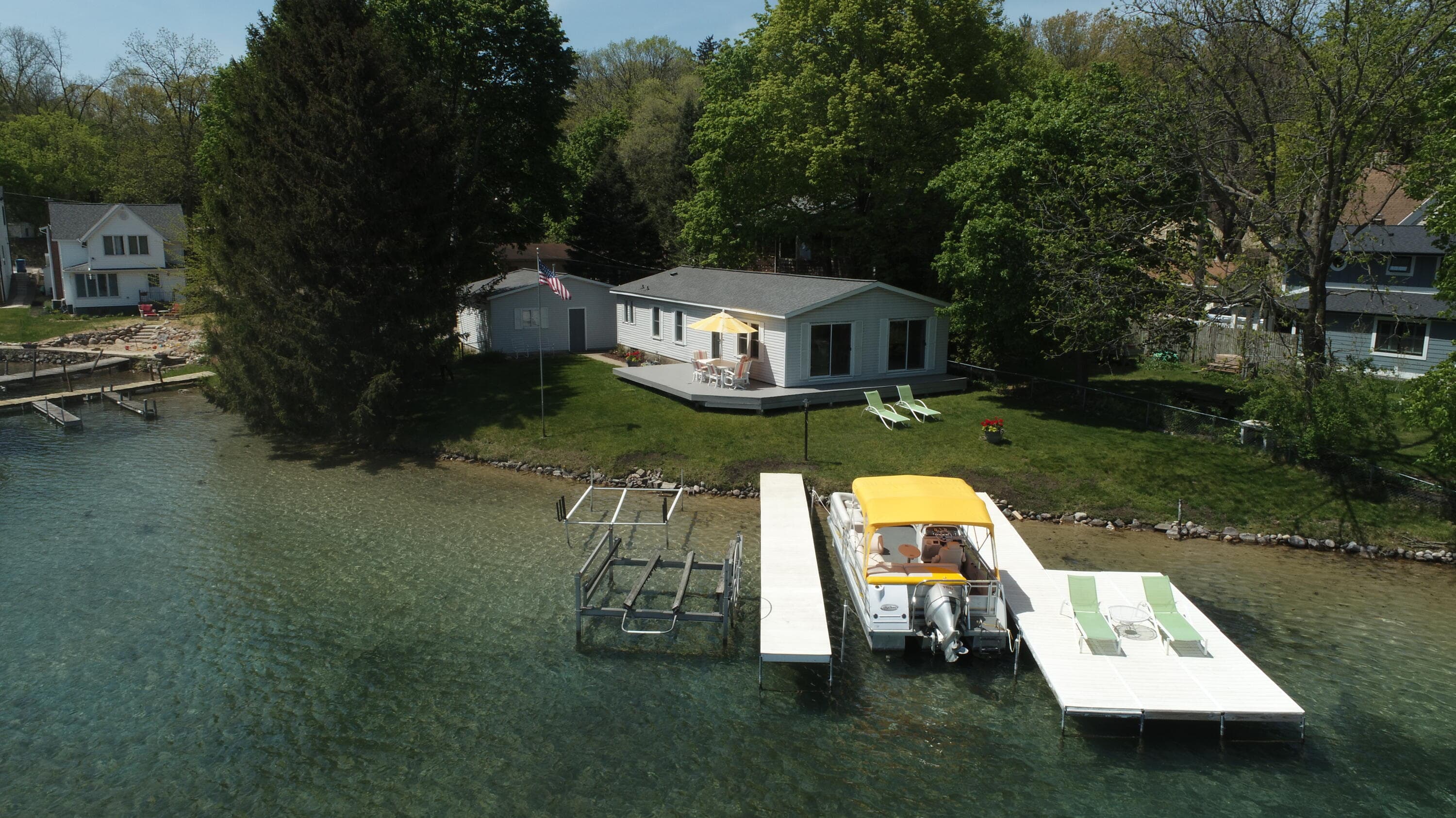Primary property photo