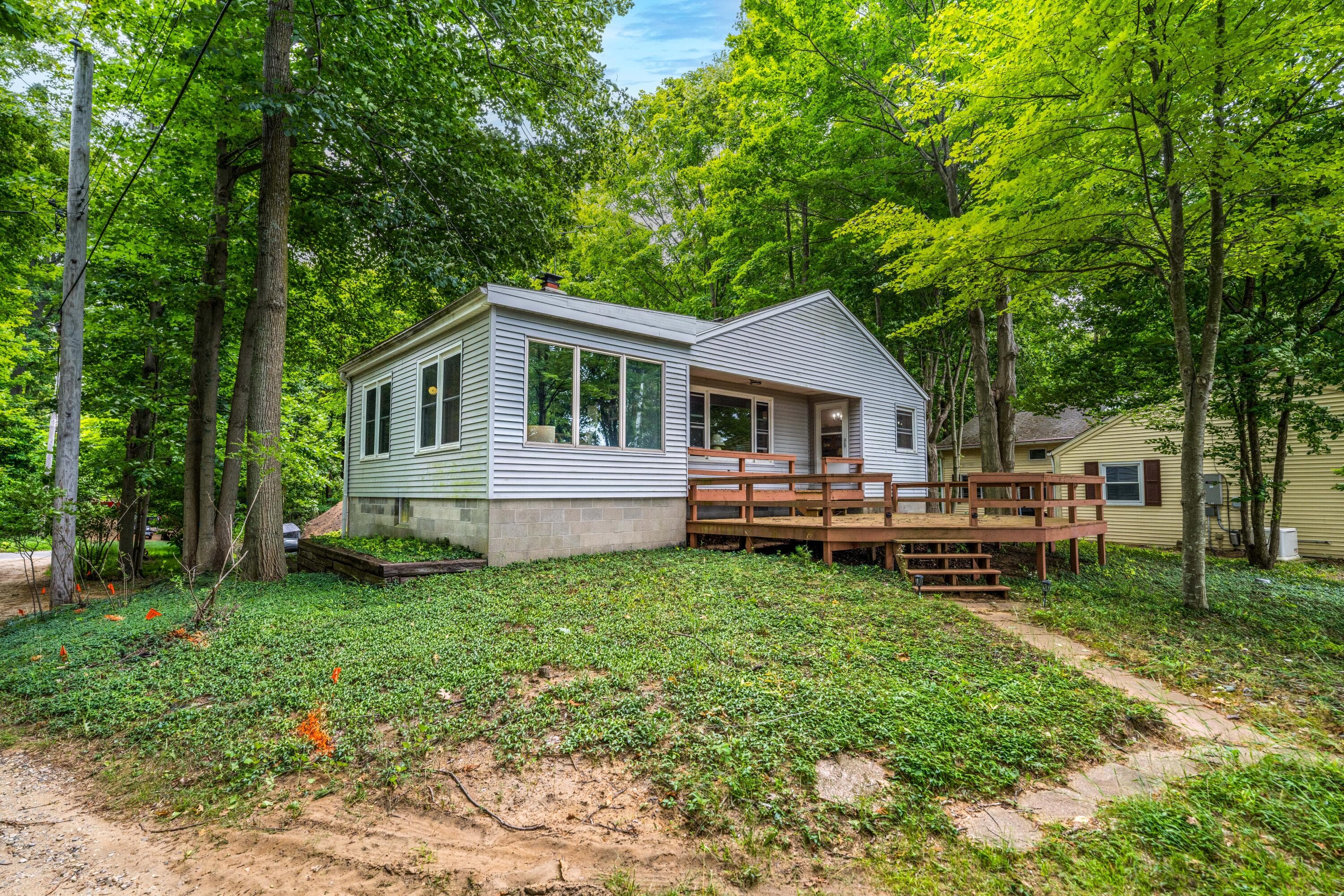Primary property photo