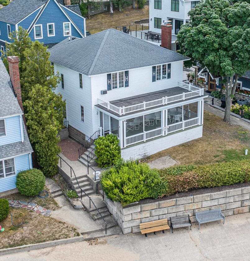 Primary property photo