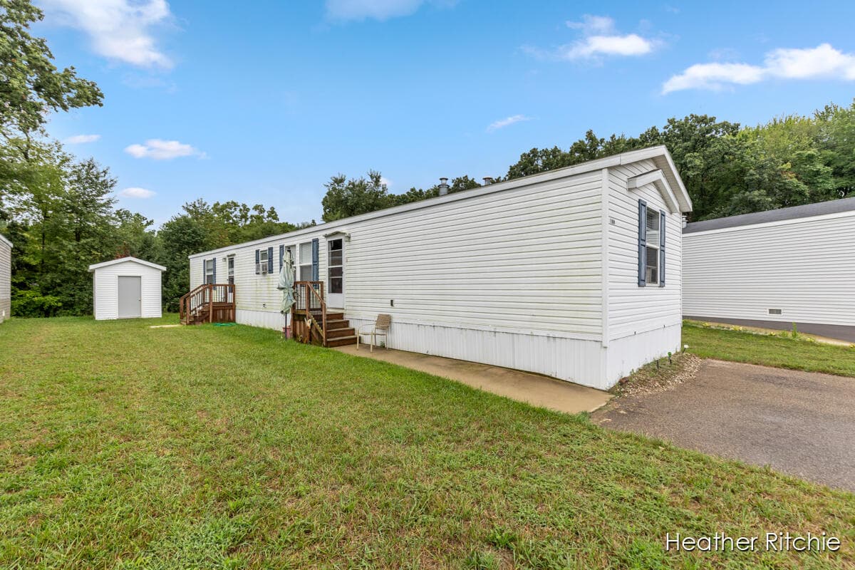 Primary property photo