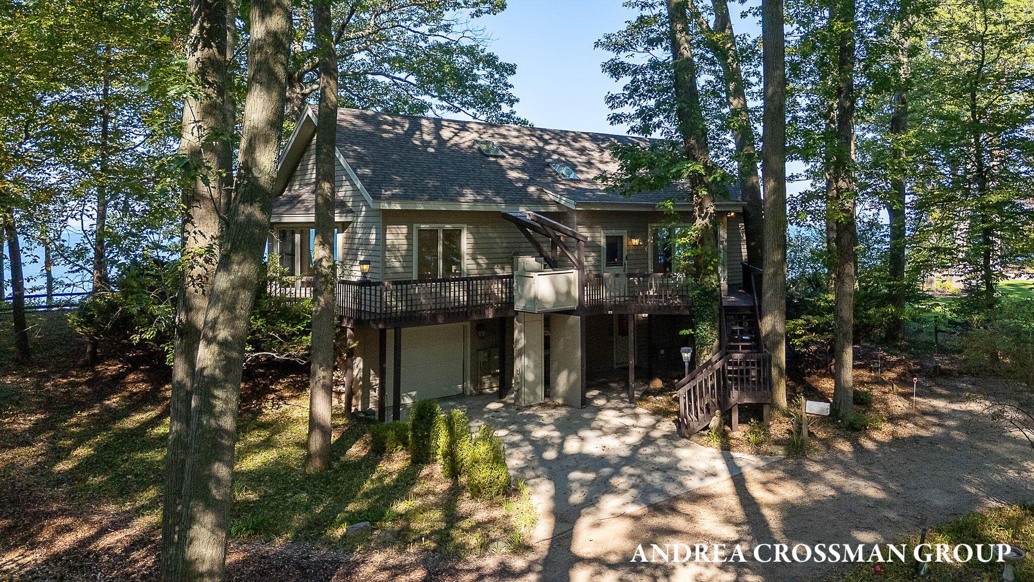 Primary property photo
