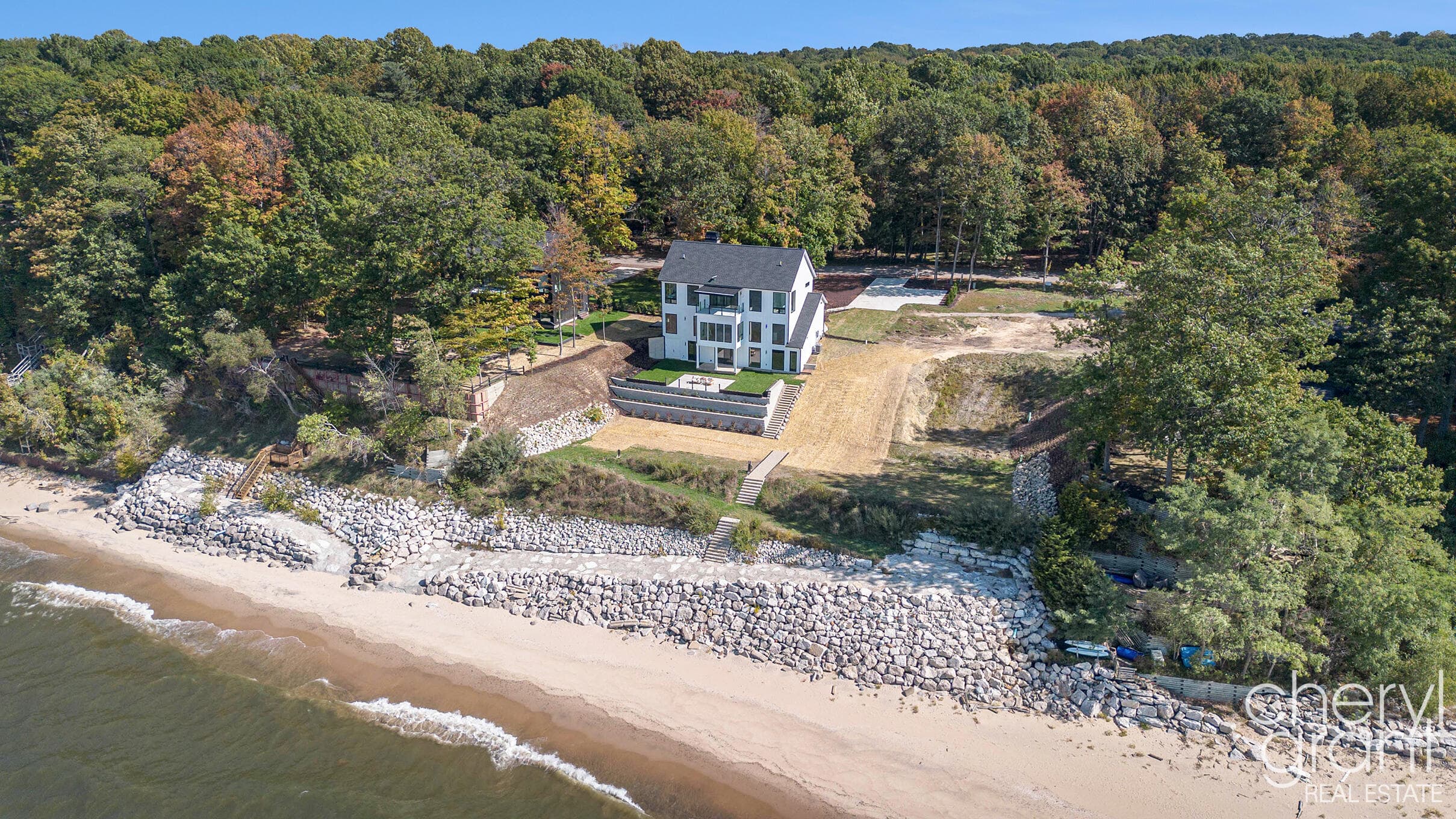 Primary property photo