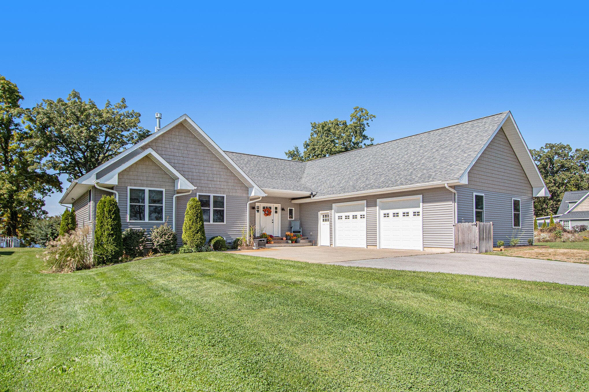 Primary property photo