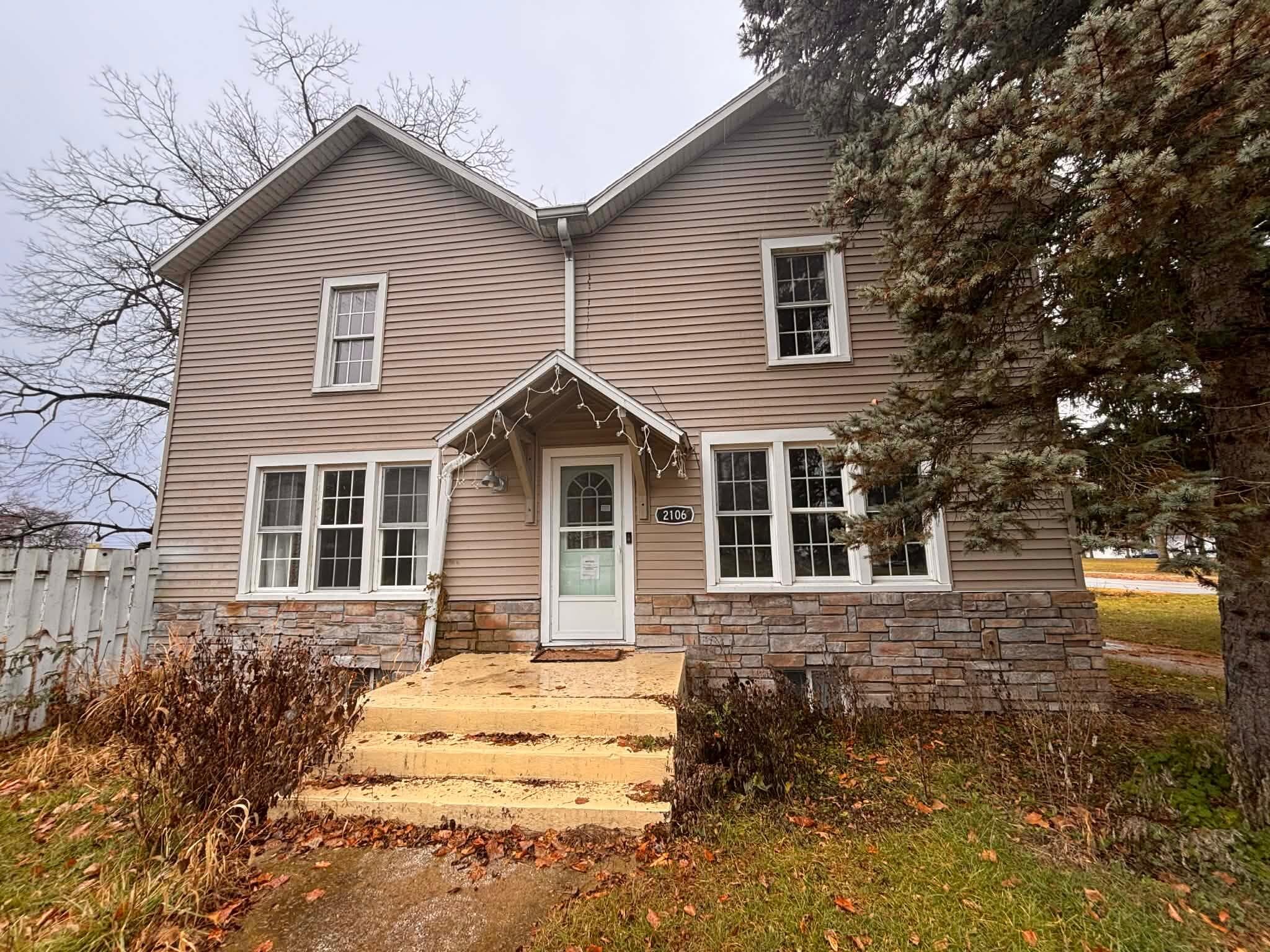 2106 Forest Portage MI 49002