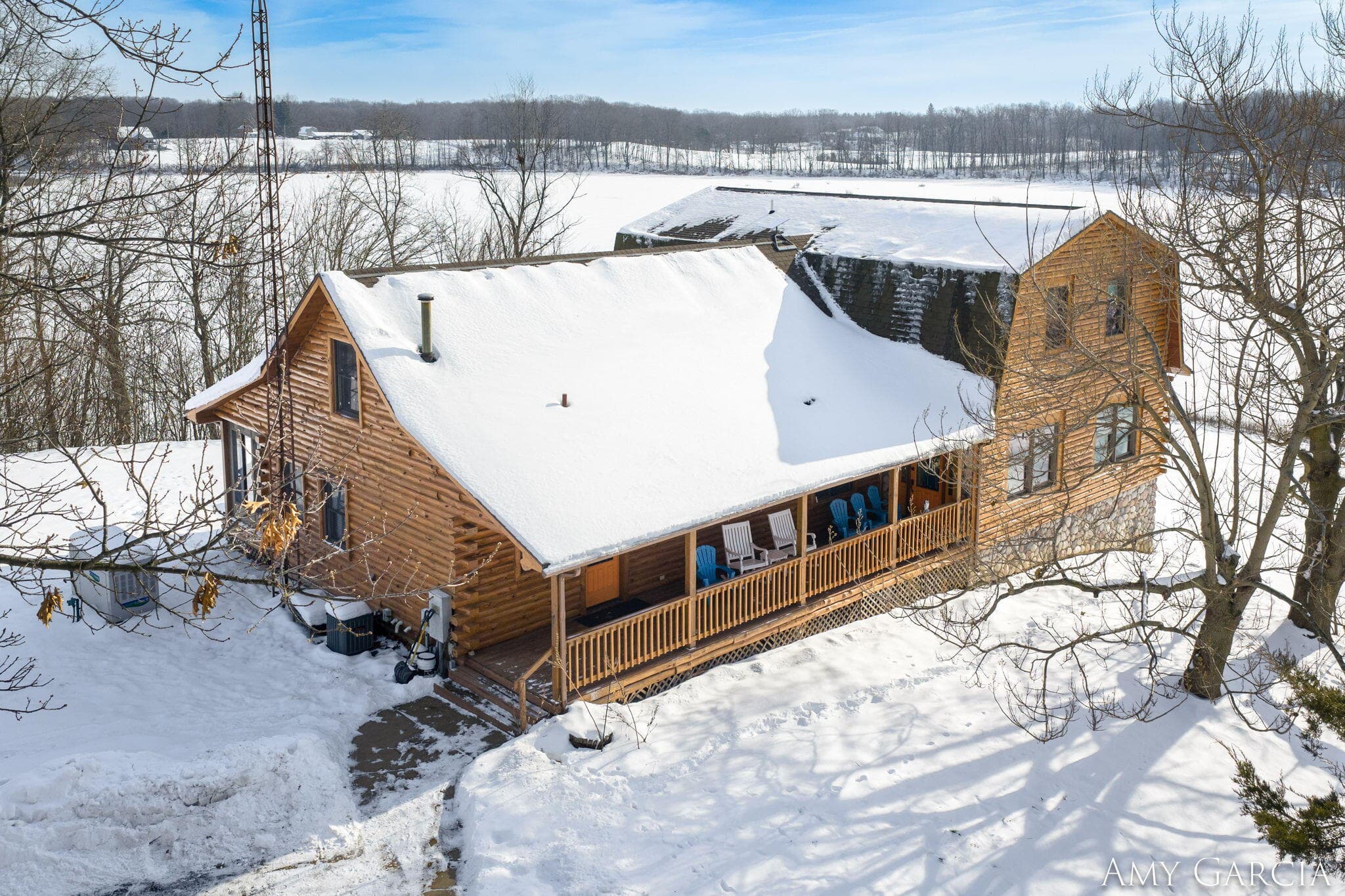 Primary property photo