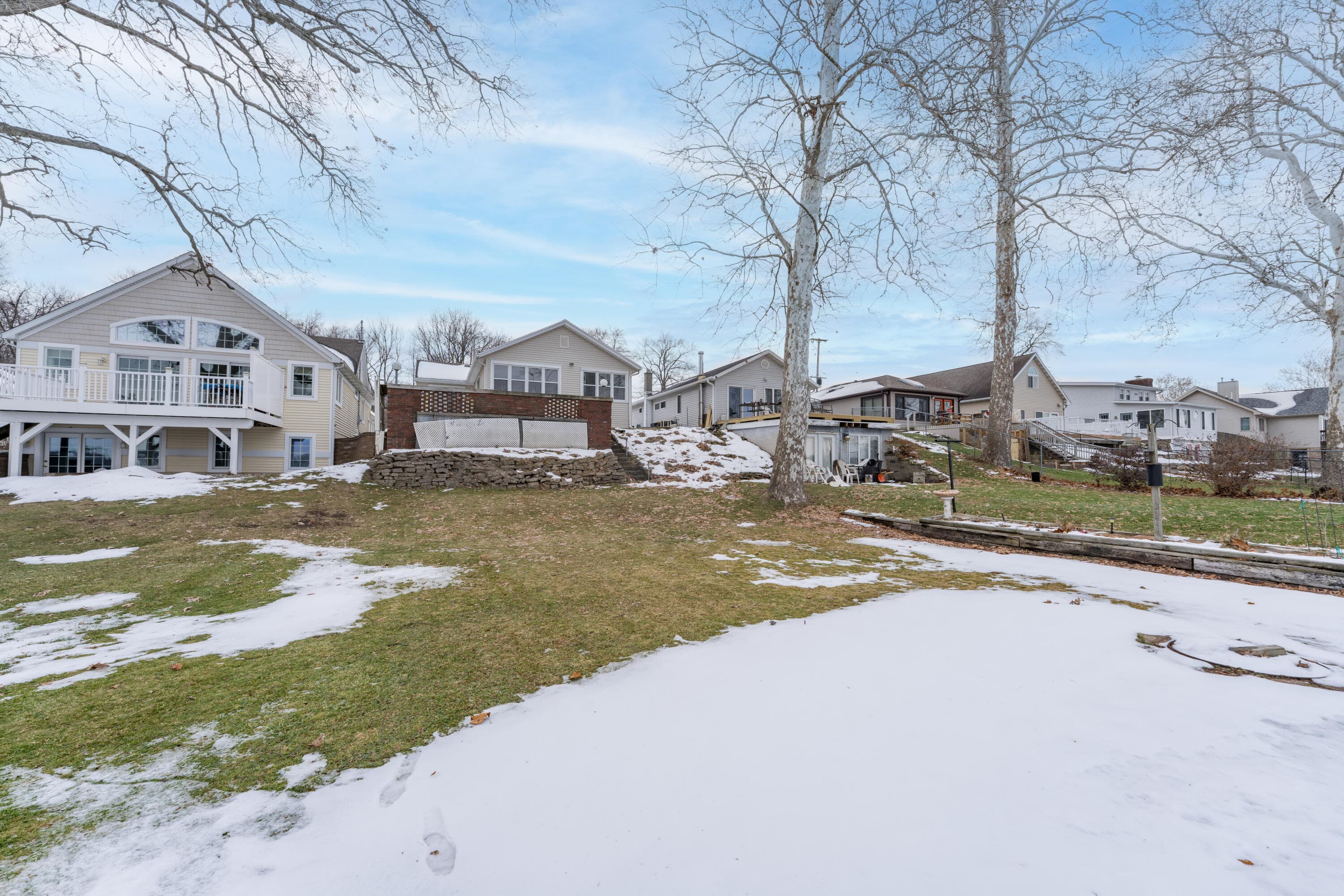 Primary property photo