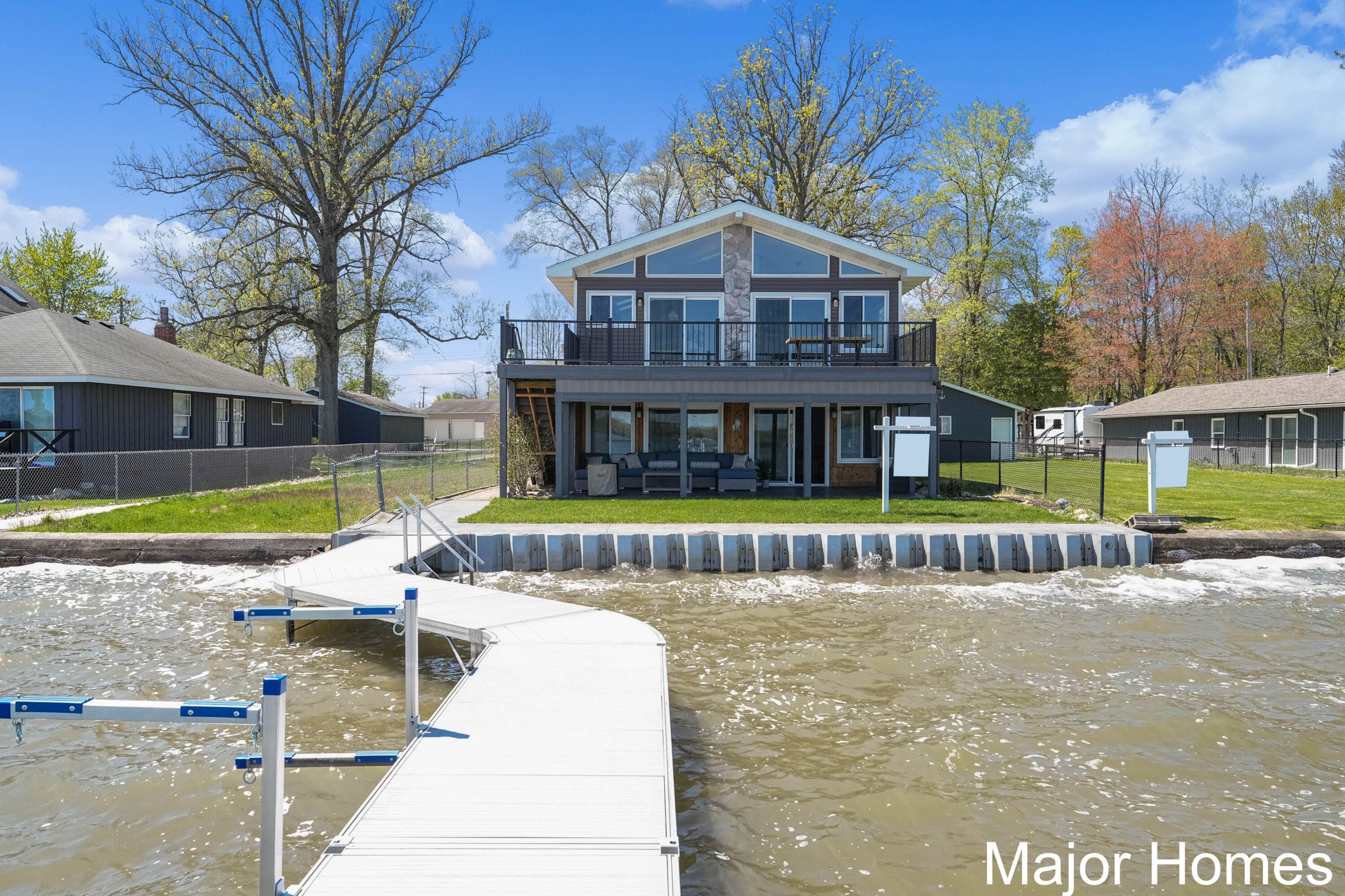 Primary property photo