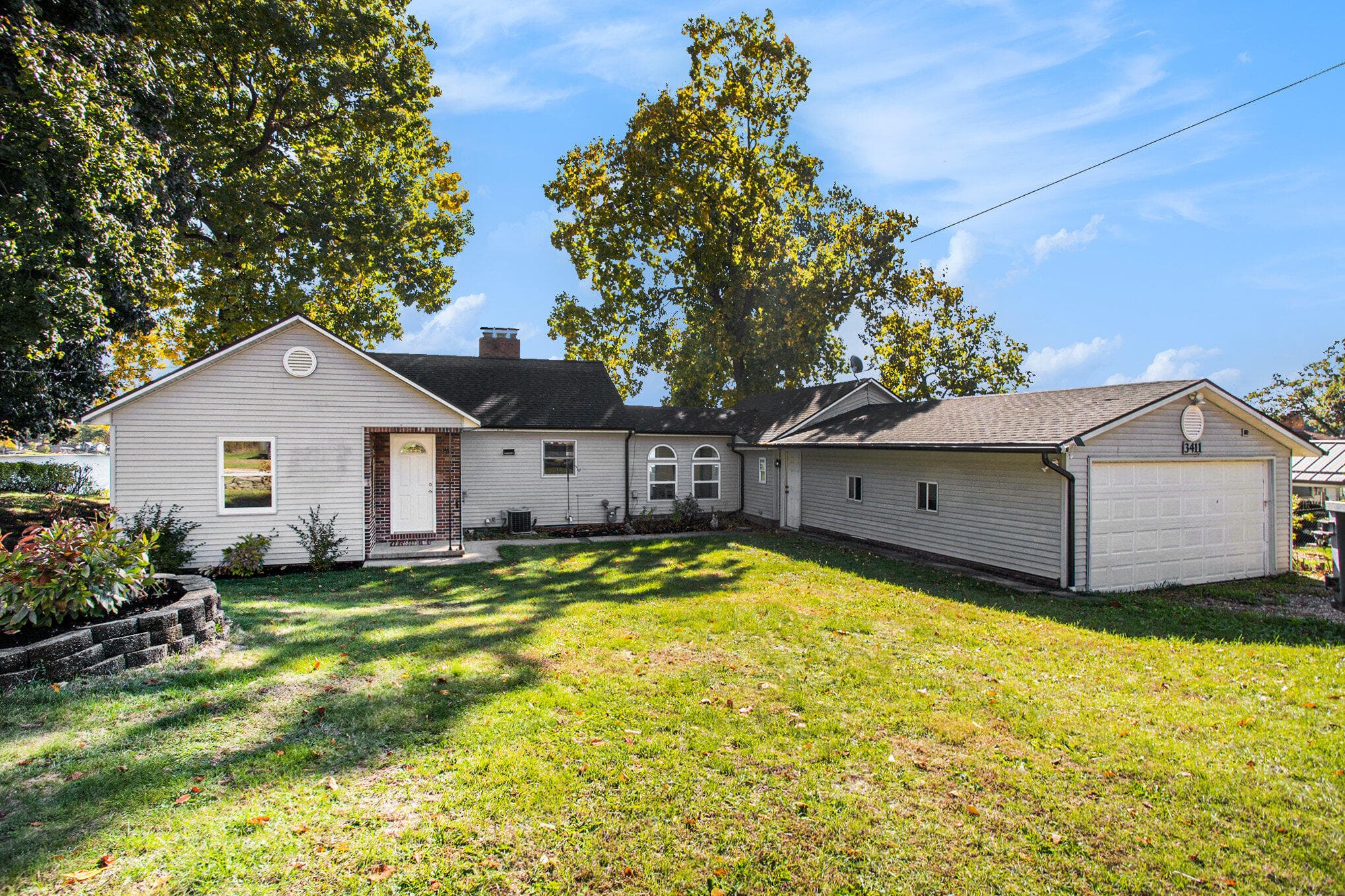 Primary property photo