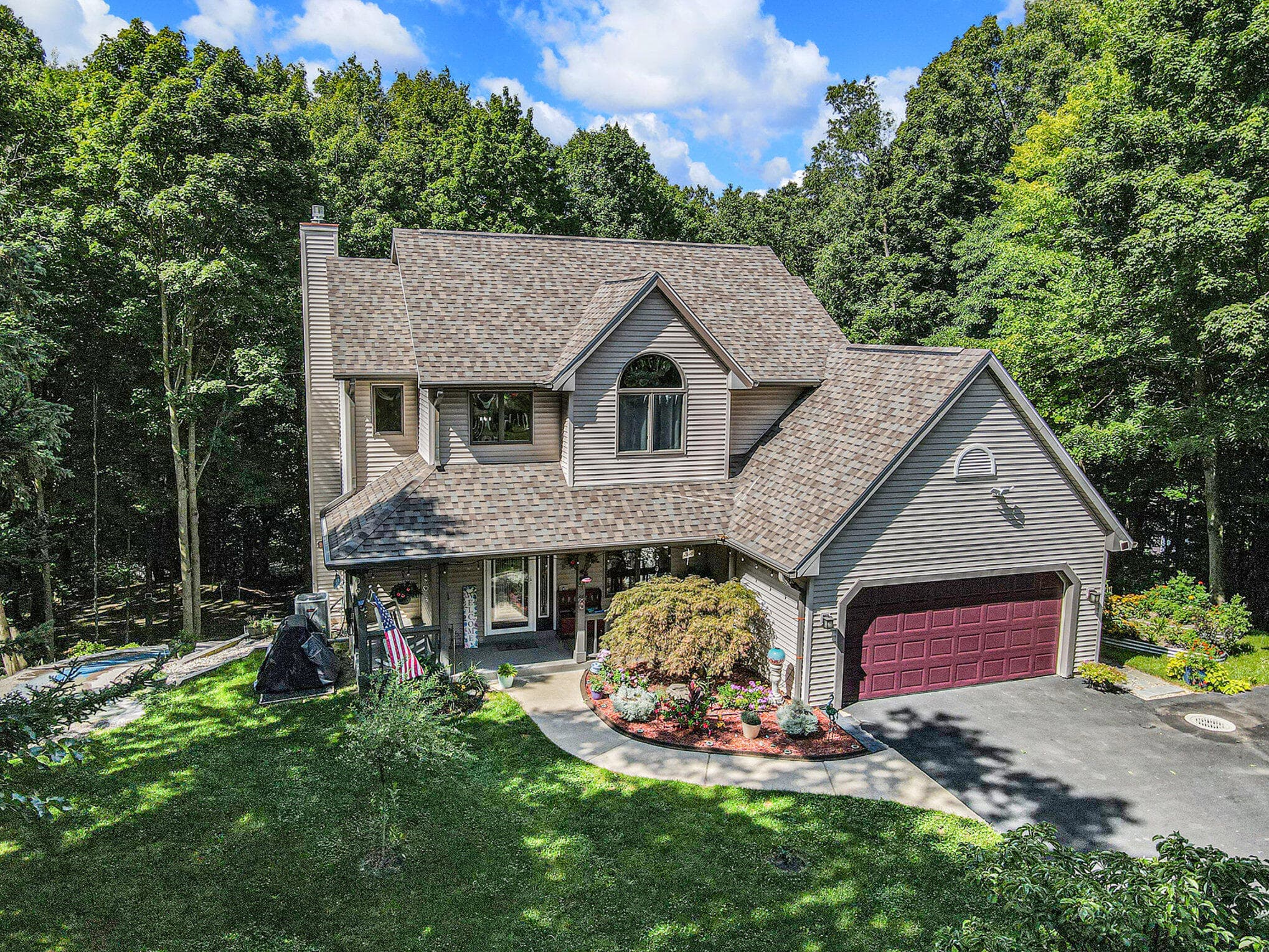 Primary property photo