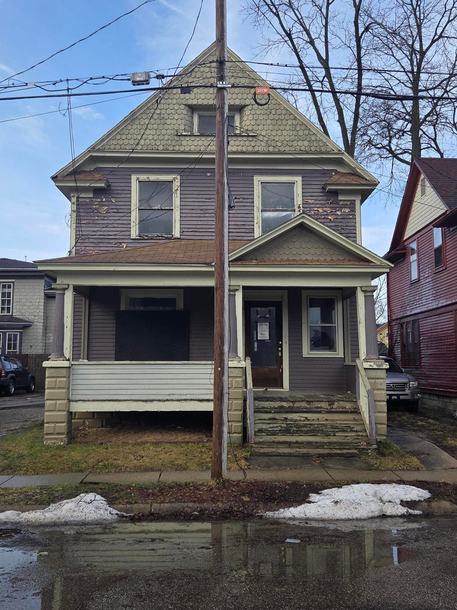 528 Potter Kalamazoo MI 49007