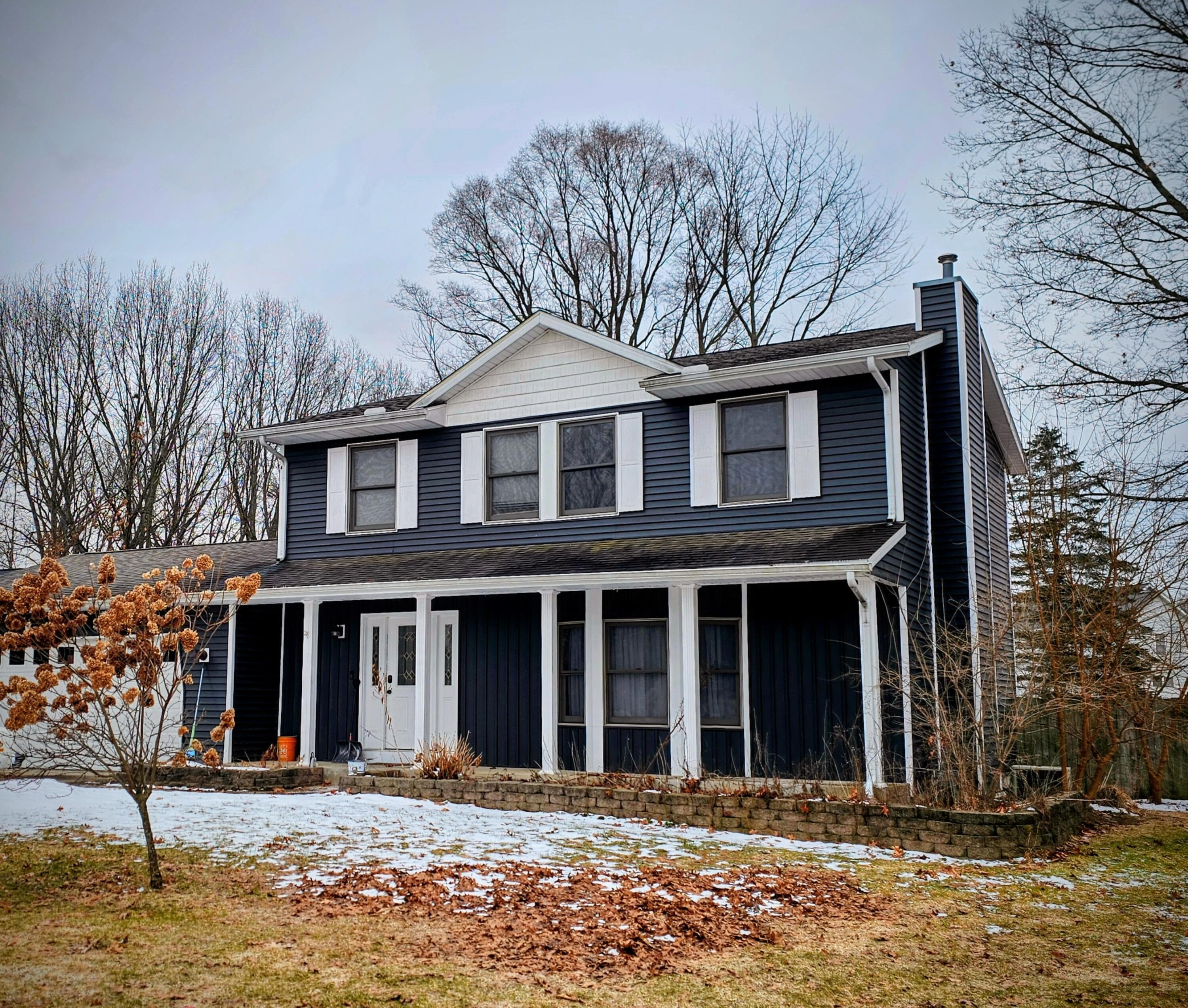 Primary property photo