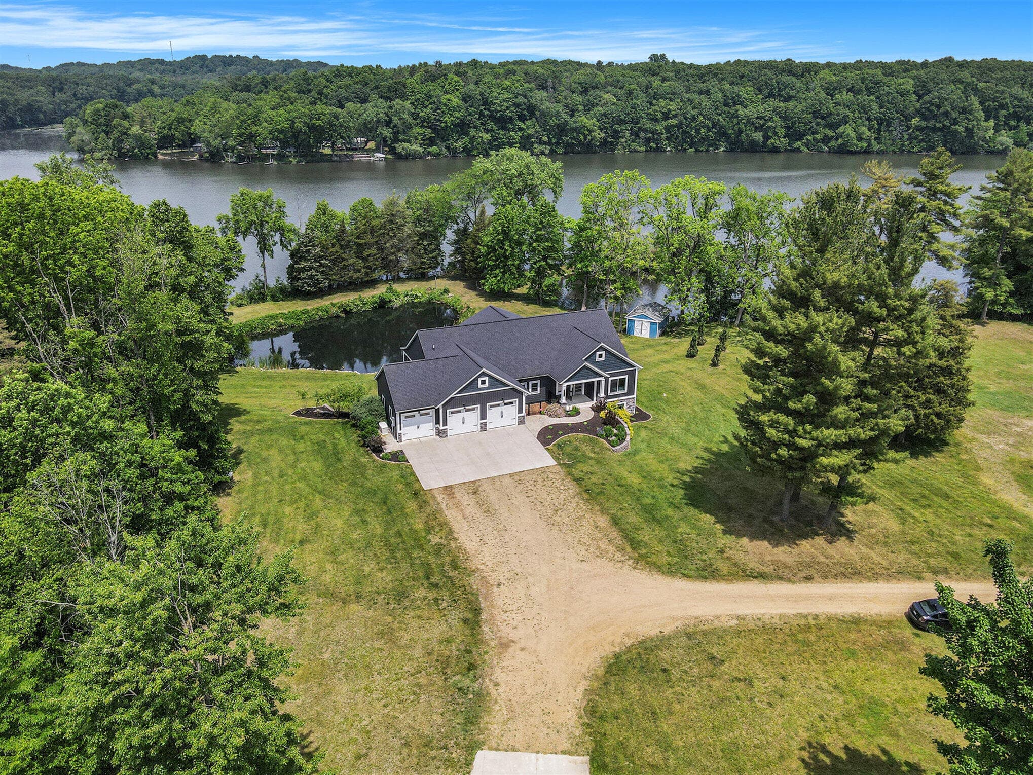 Primary property photo
