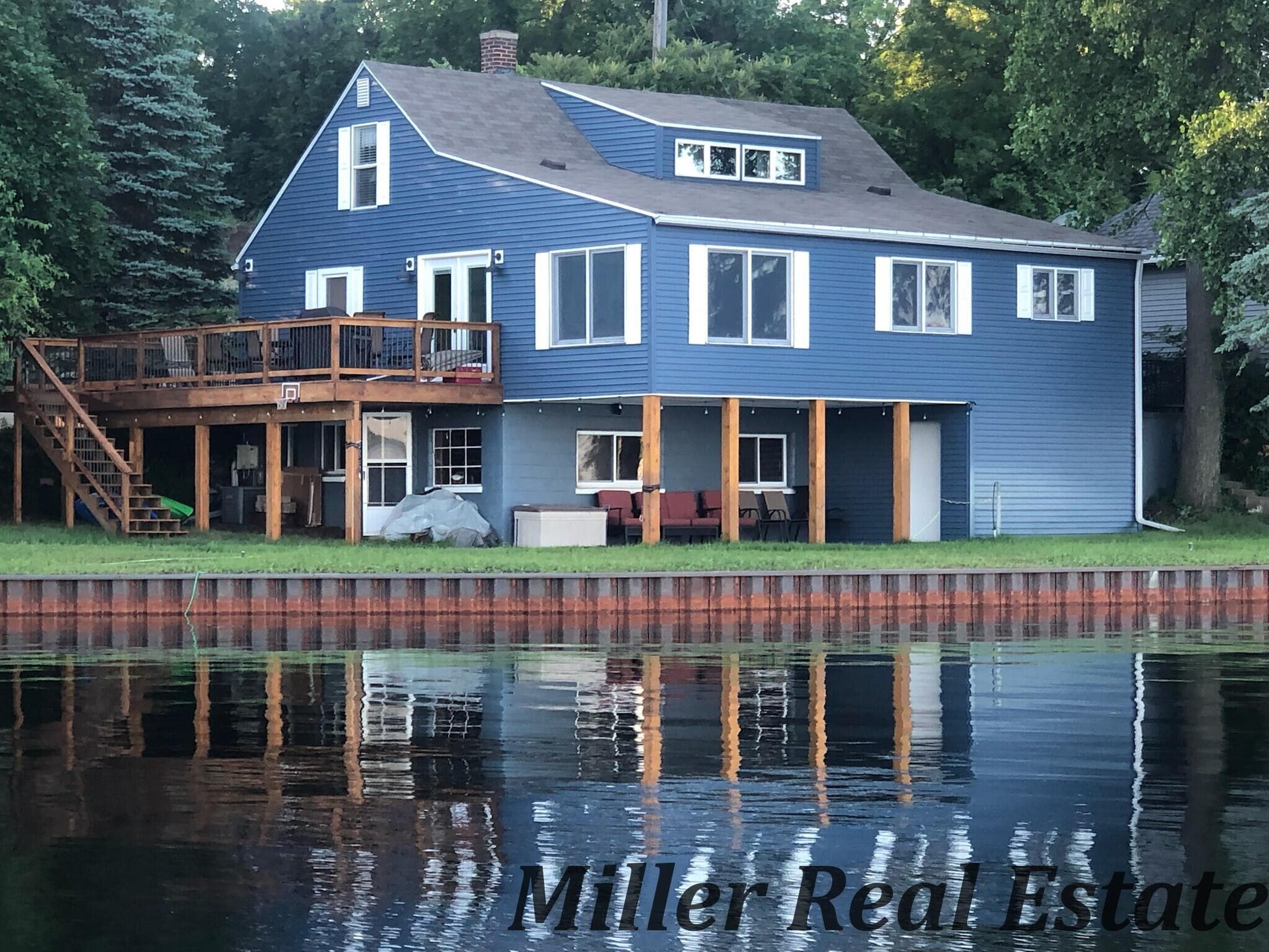 Primary property photo