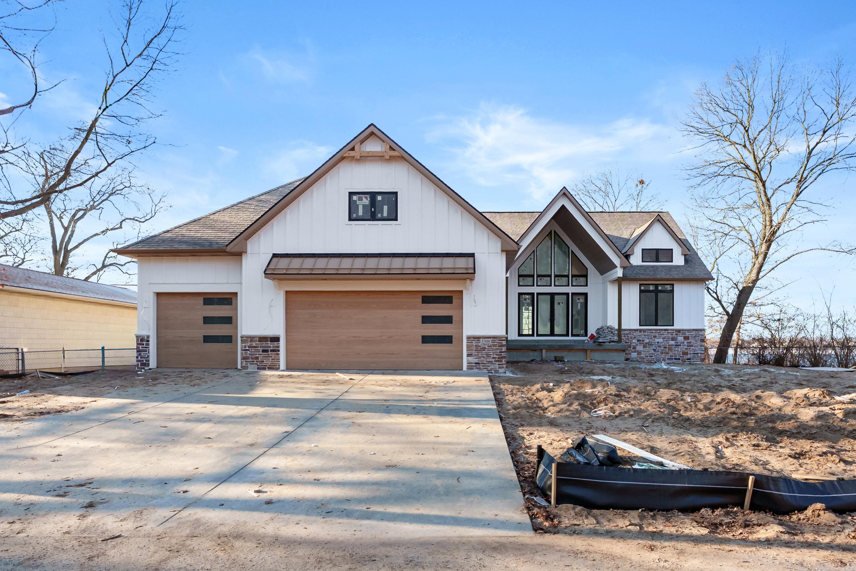 Primary property photo