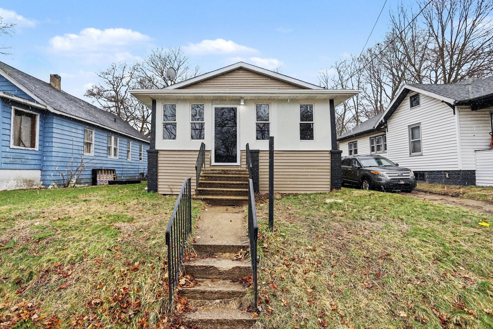243 Howland Battle Creek MI 49037