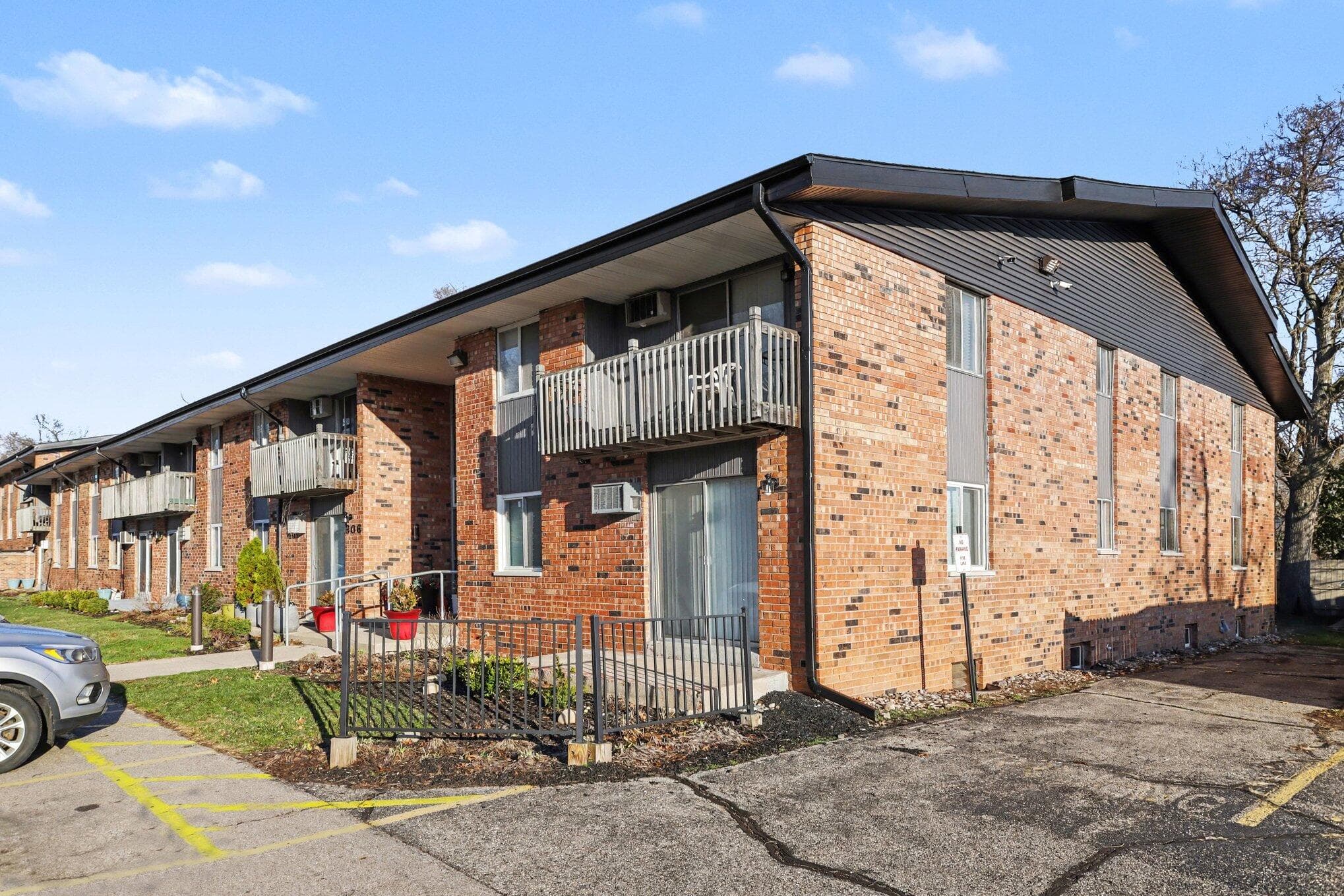 606 Lynn Kalamazoo MI 49008