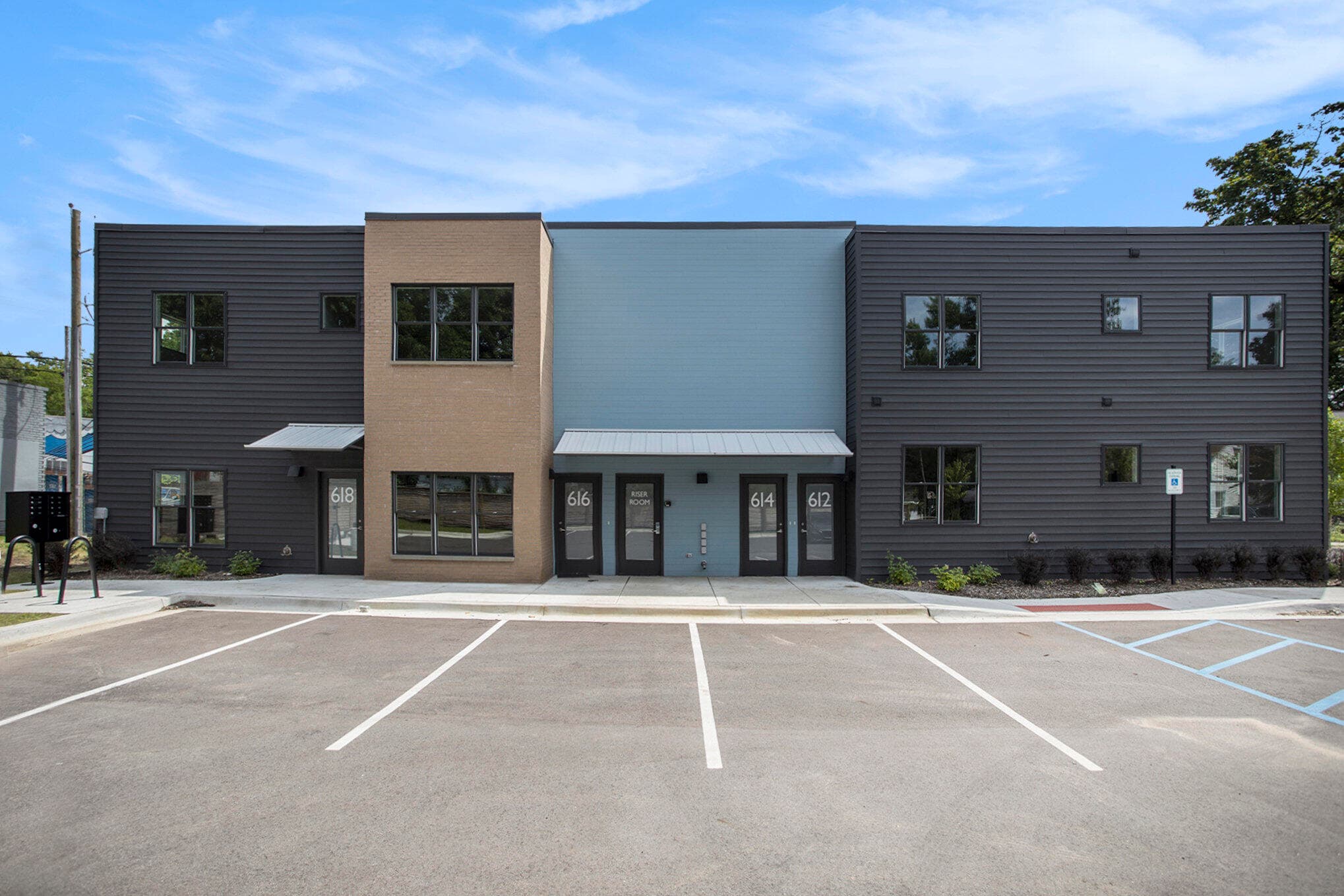 608 Southworth Kalamazoo MI 49048
