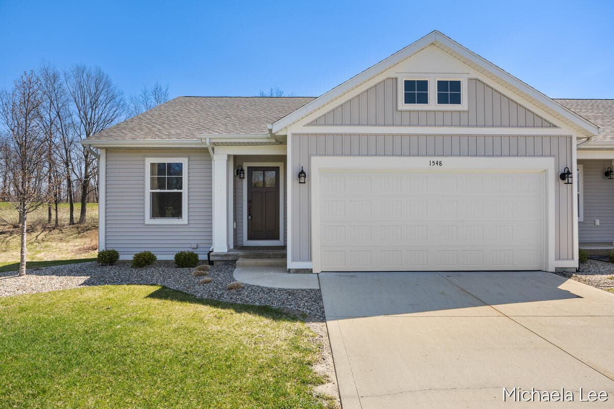 1548 Village Kalamazoo MI 49009