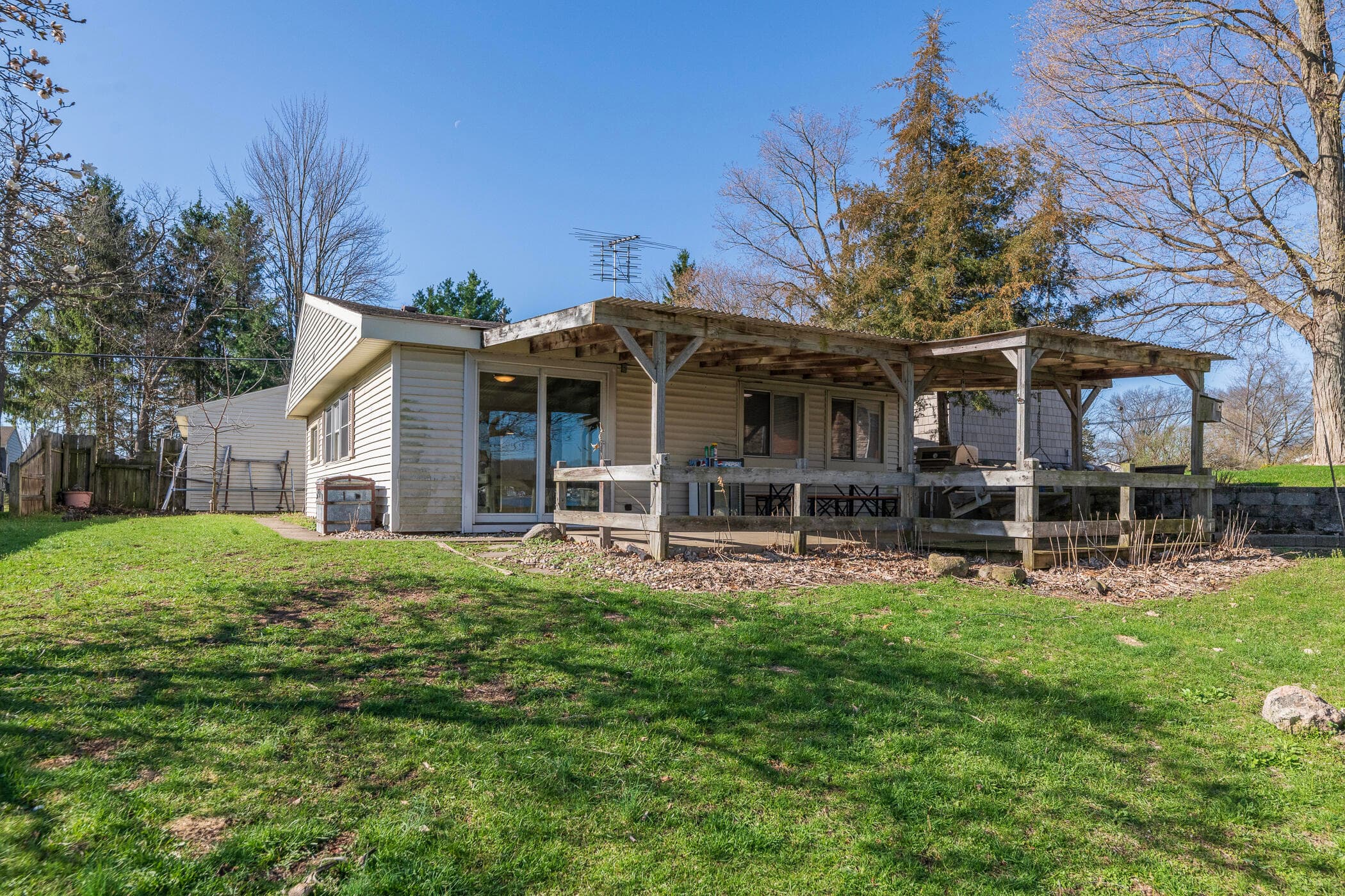 Primary property photo