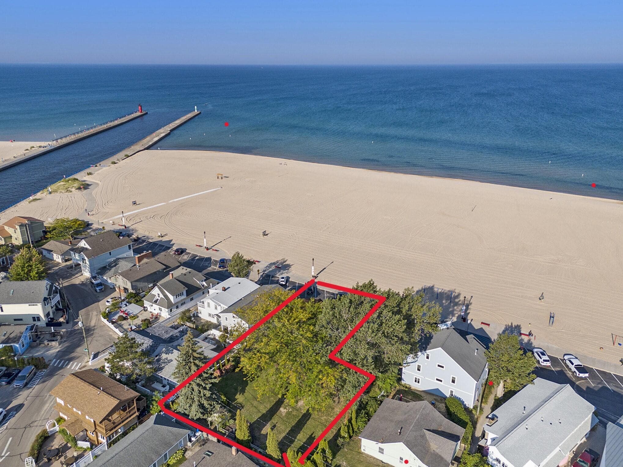 30 Lakeshore South Haven MI 49090