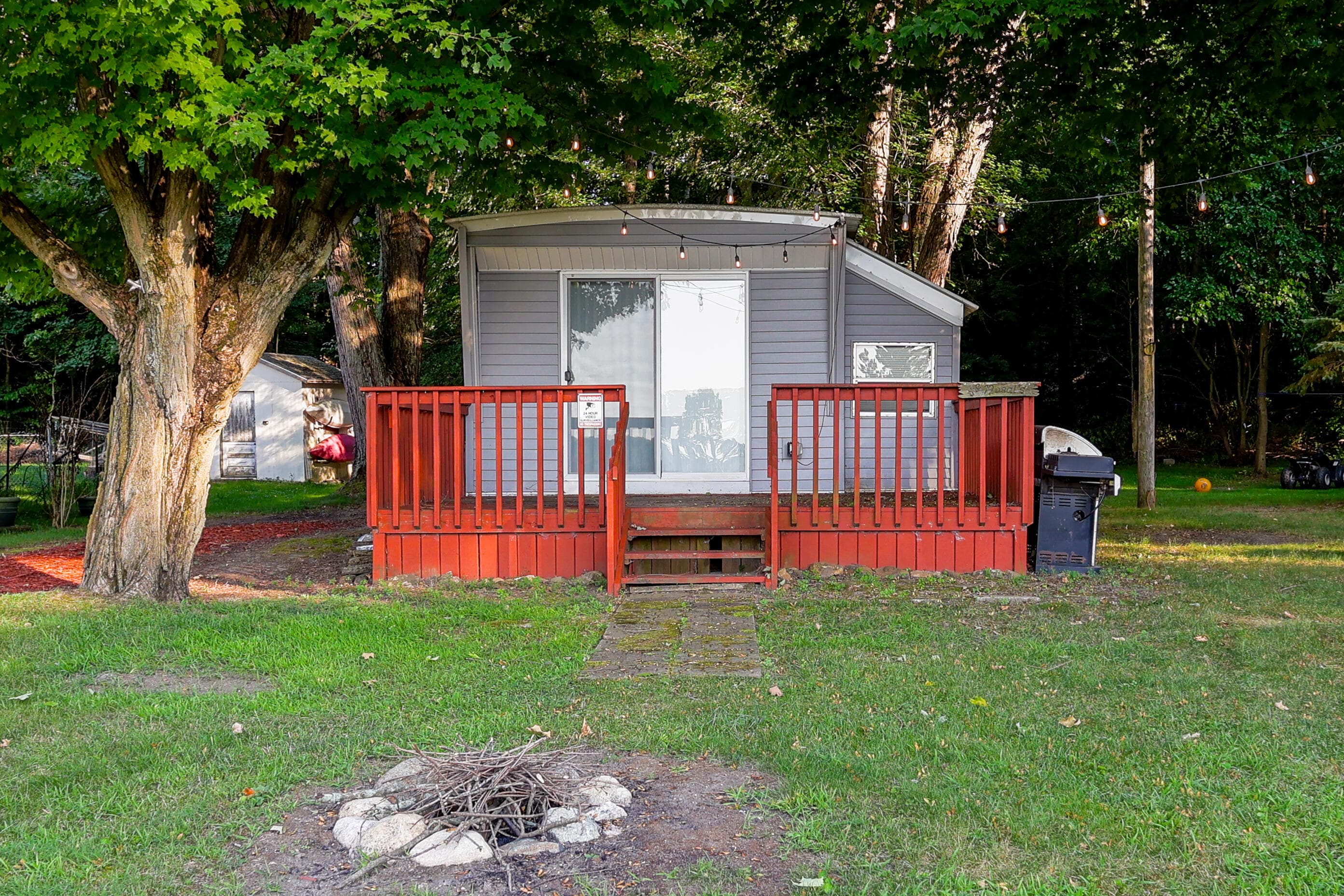 Primary property photo
