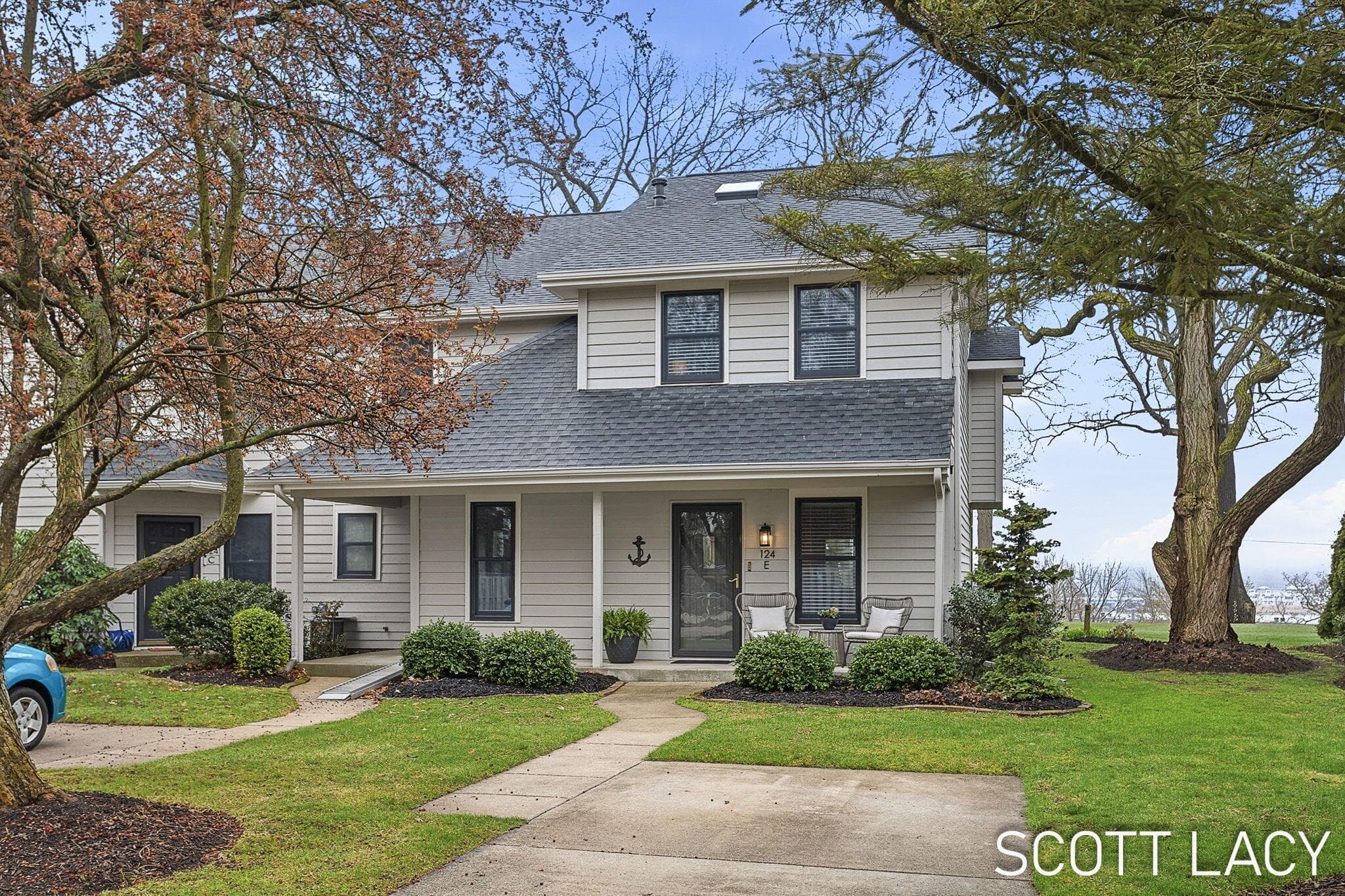 Primary property photo