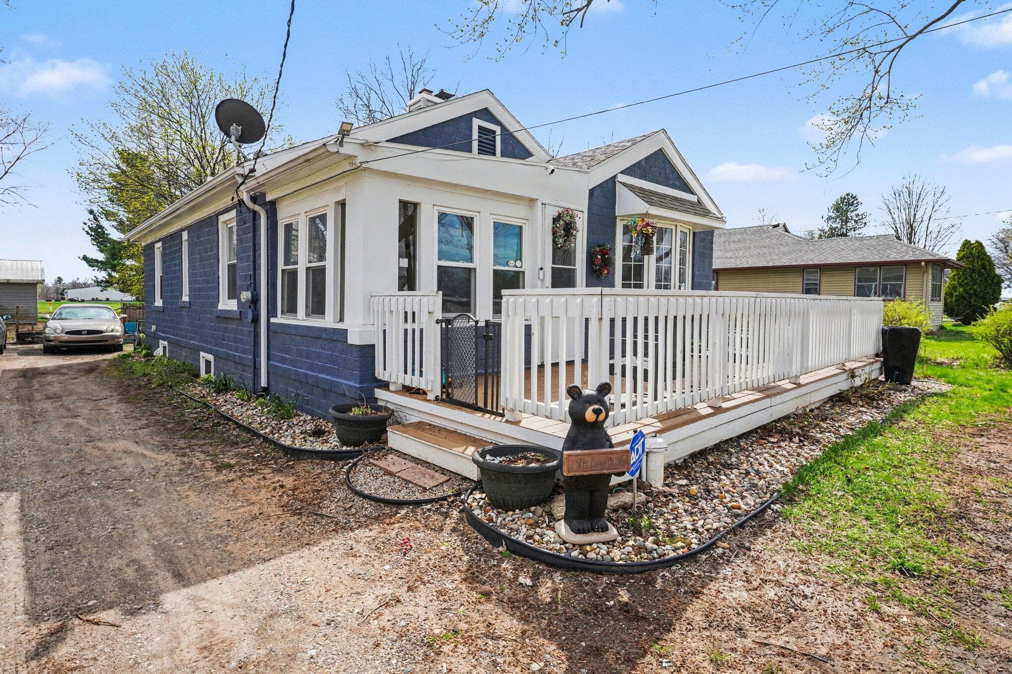 2961 Dickman Springfield MI 49037