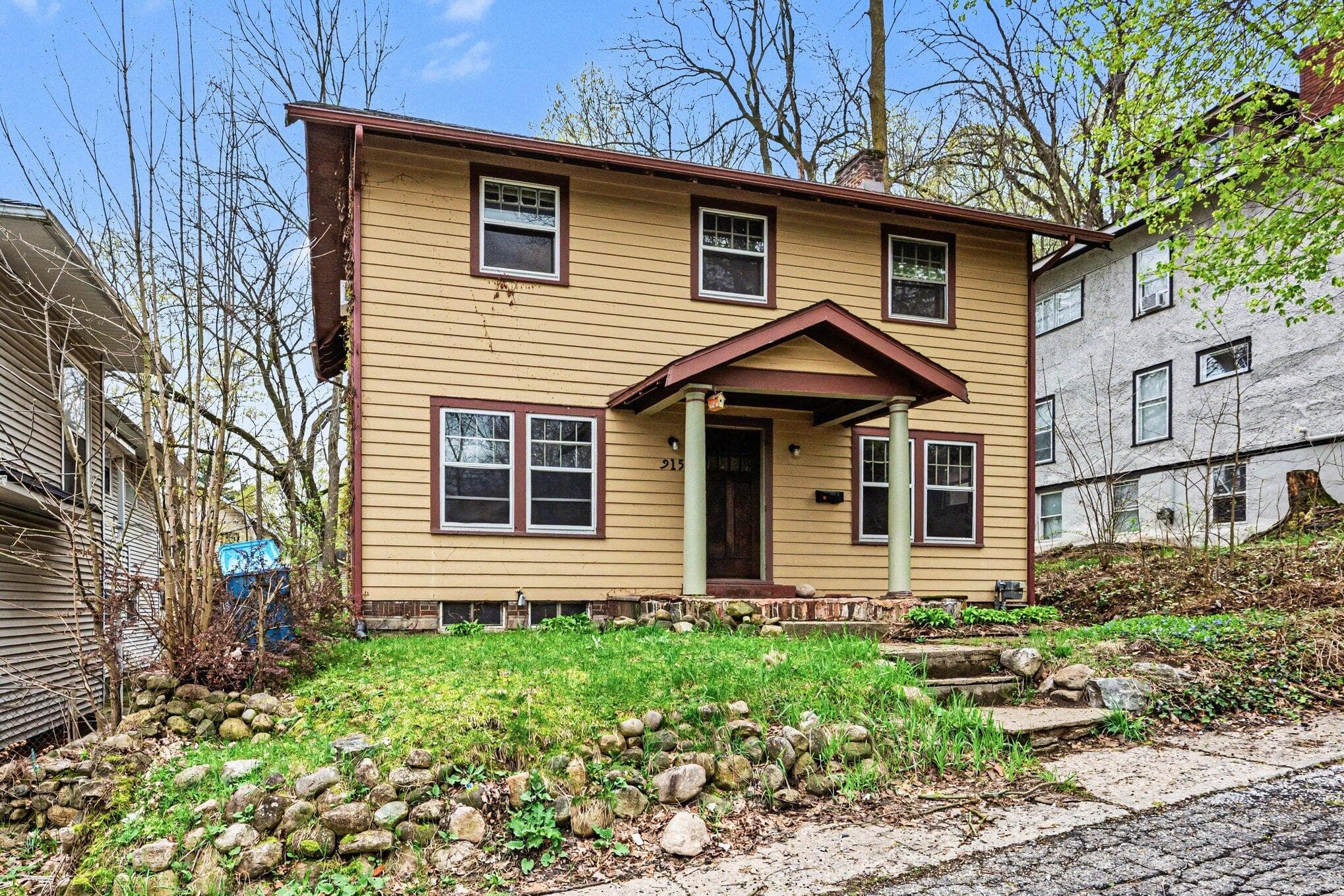 915 Walwood Kalamazoo MI 49007