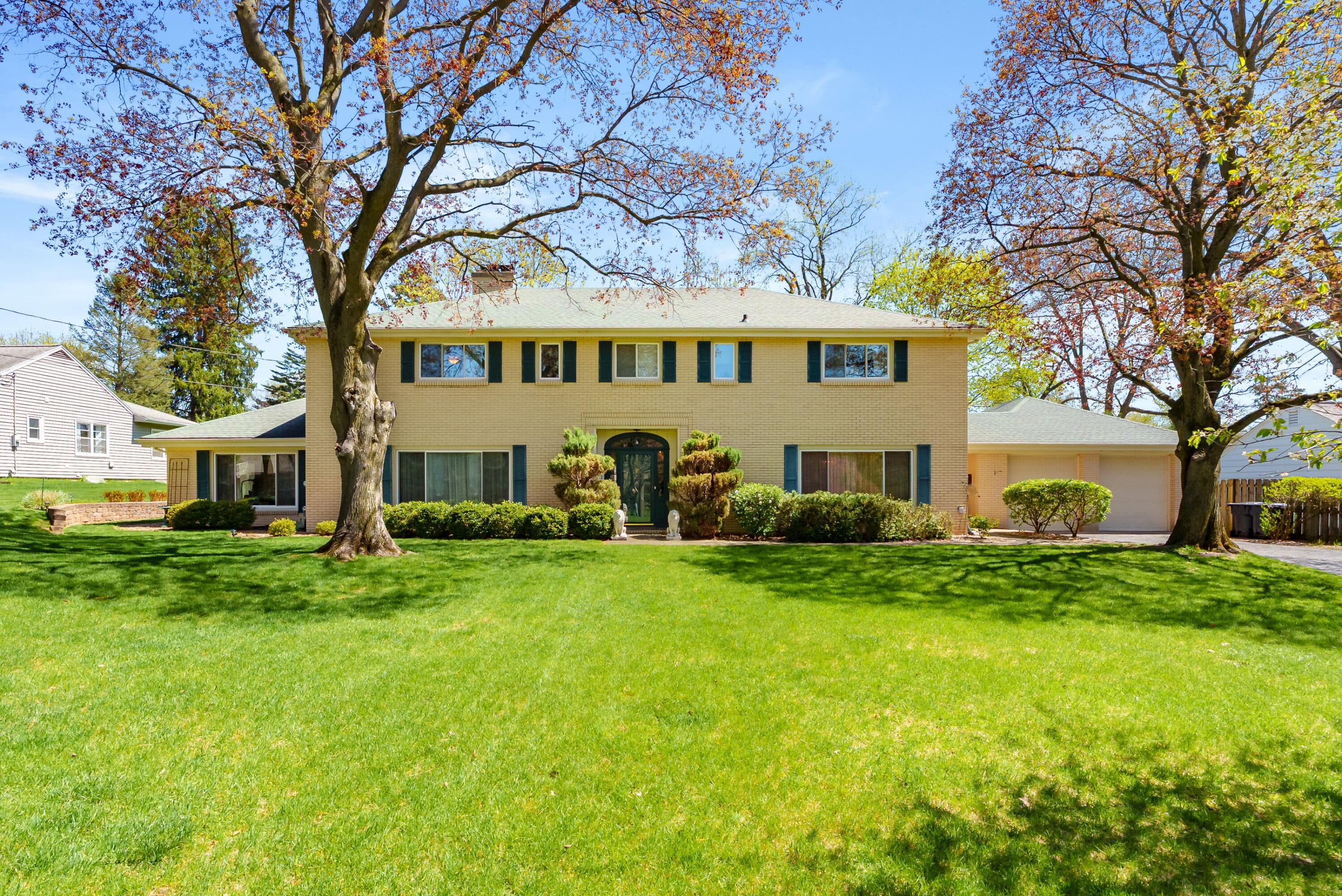 2421 Waite Kalamazoo MI 49008