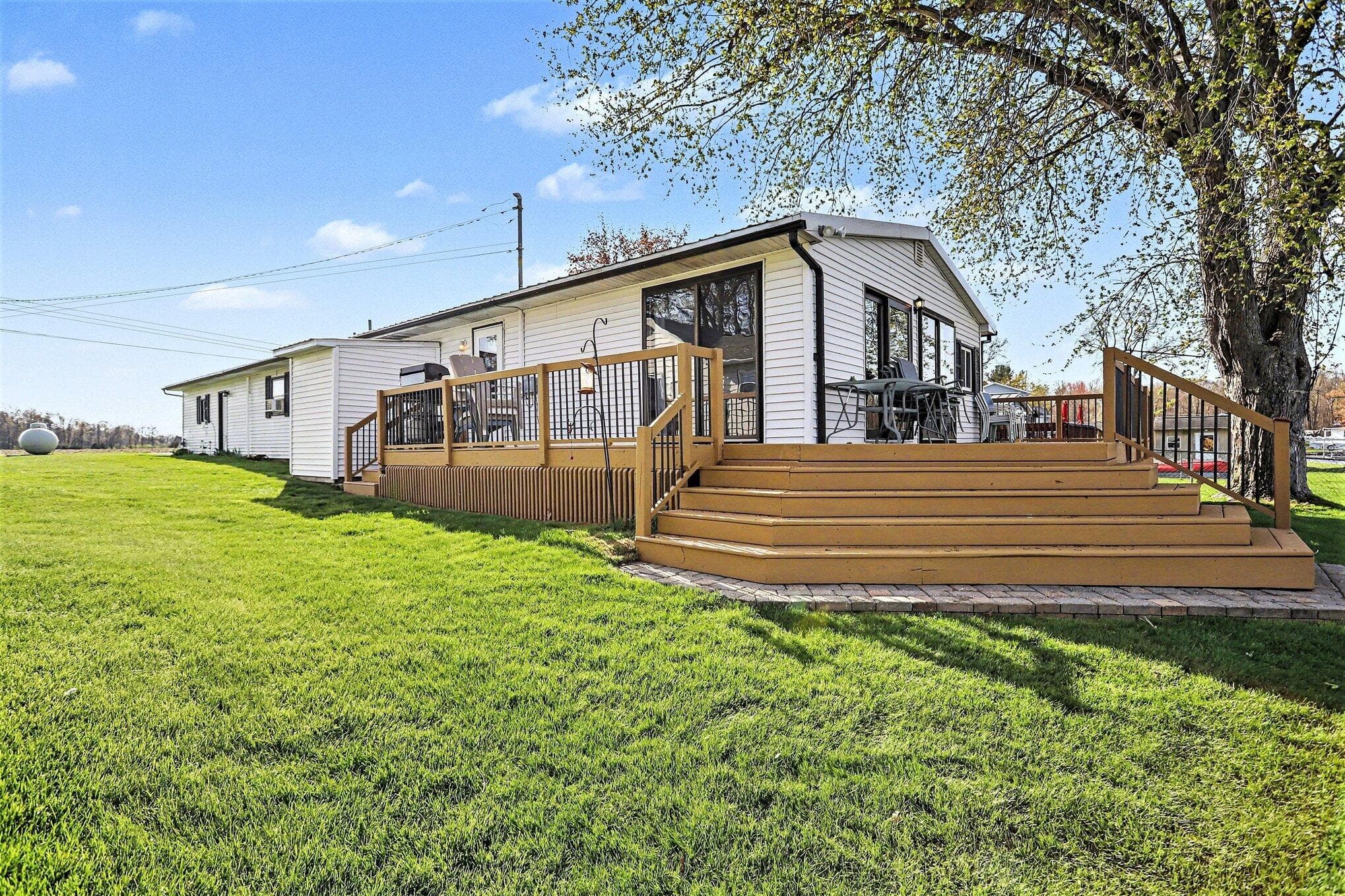 Primary property photo