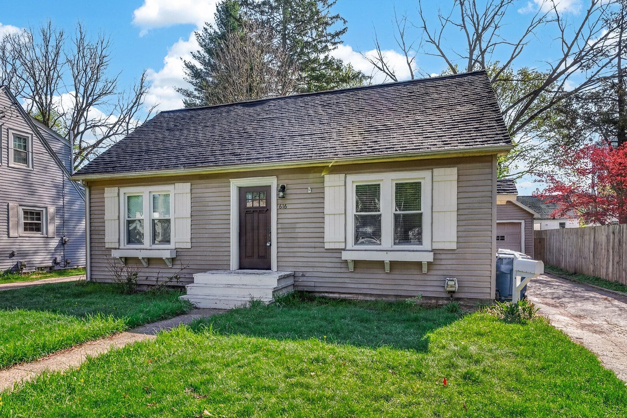 616 Pinehurst Kalamazoo MI 49006