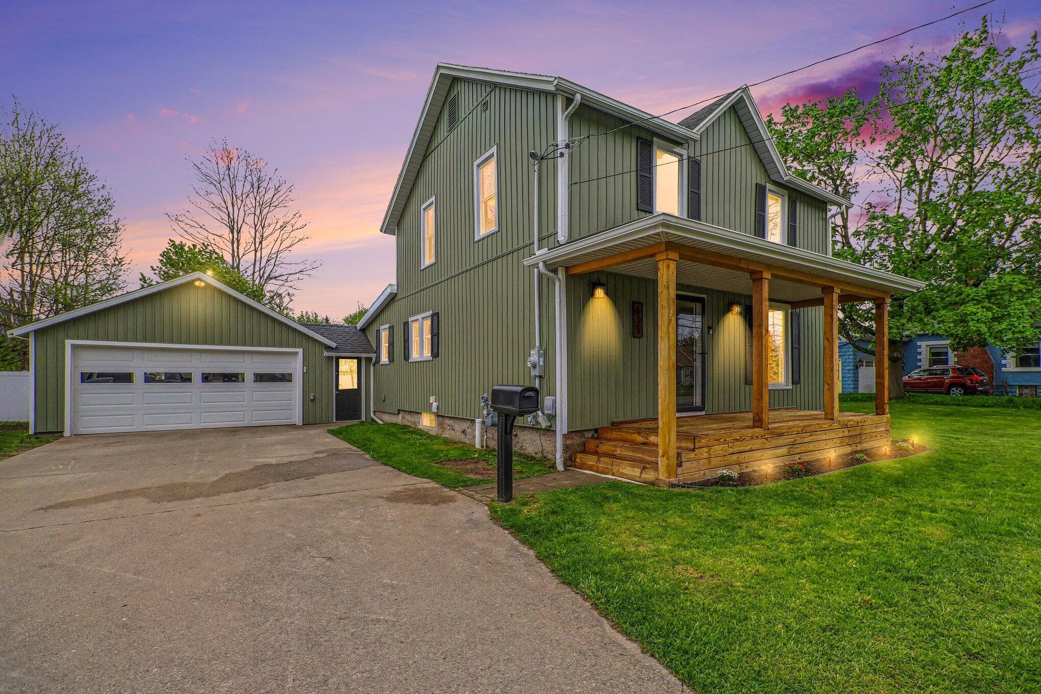 Primary property photo