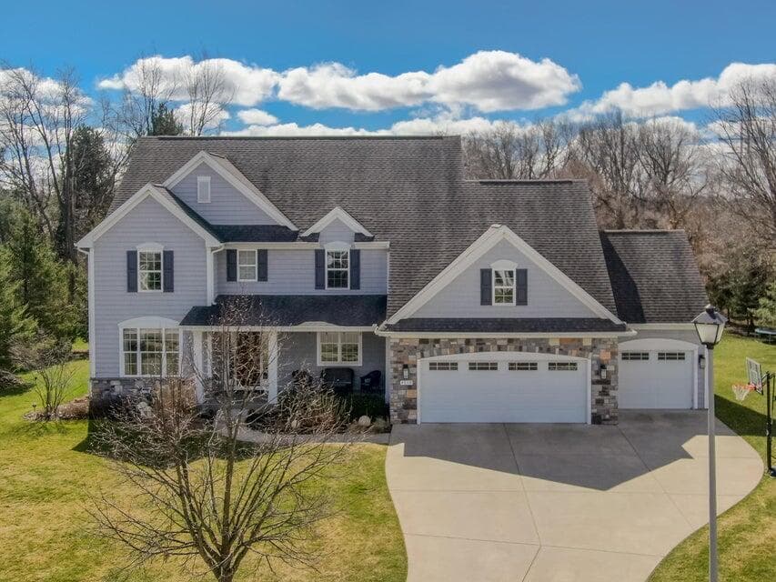 4019 Tullymore Pointe Portage MI 49024