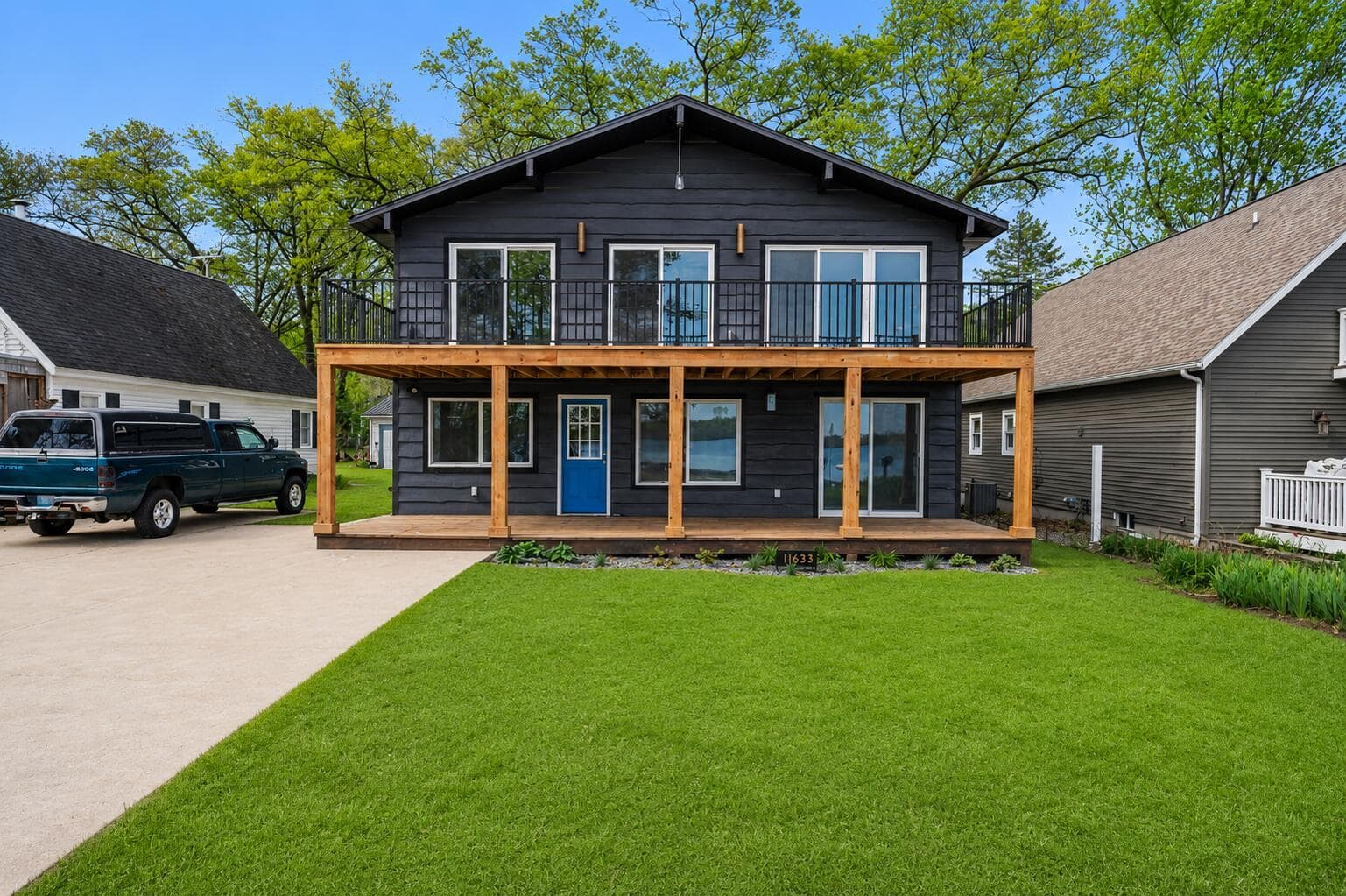 Primary property photo