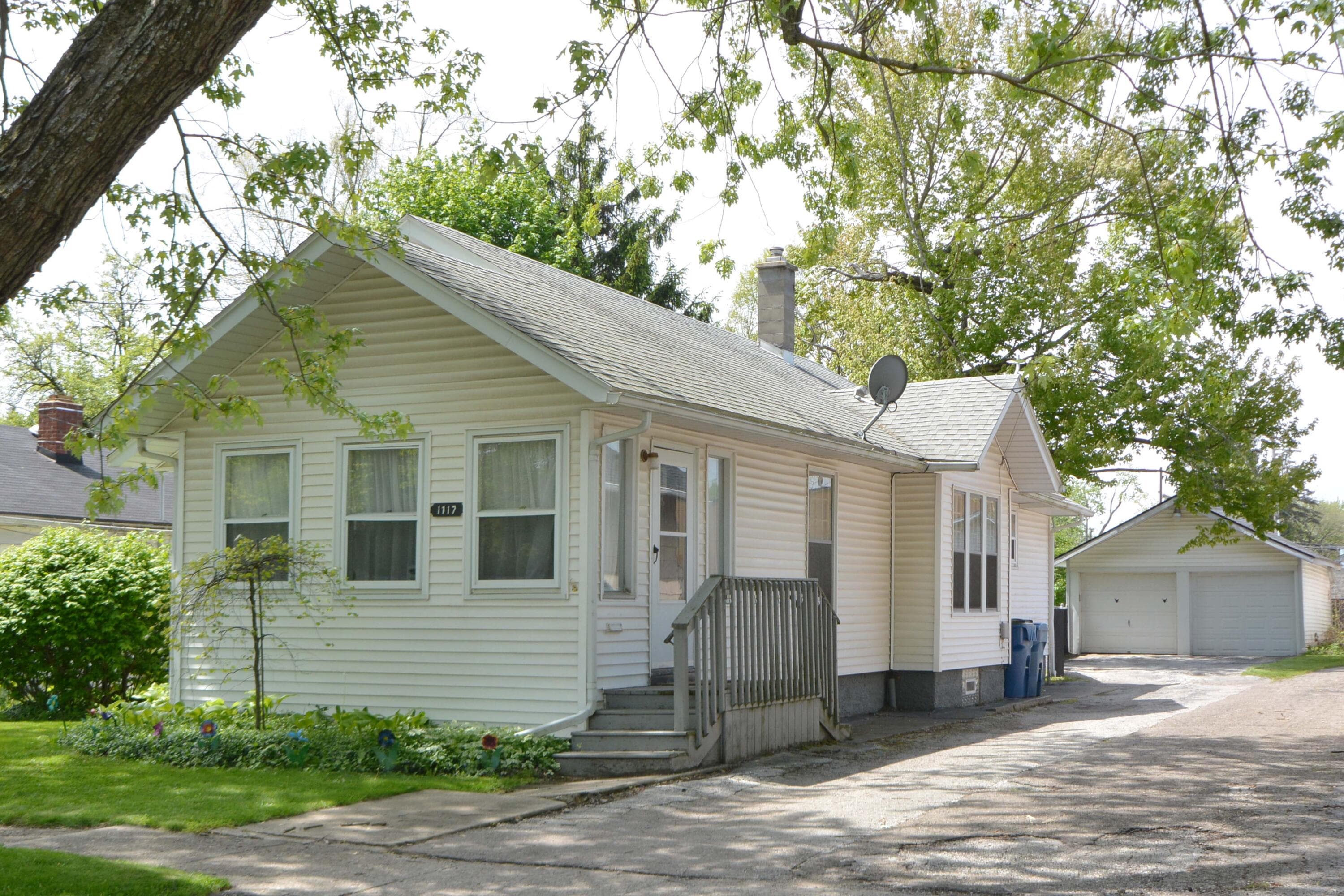 1117 Dayton Kalamazoo MI 49048