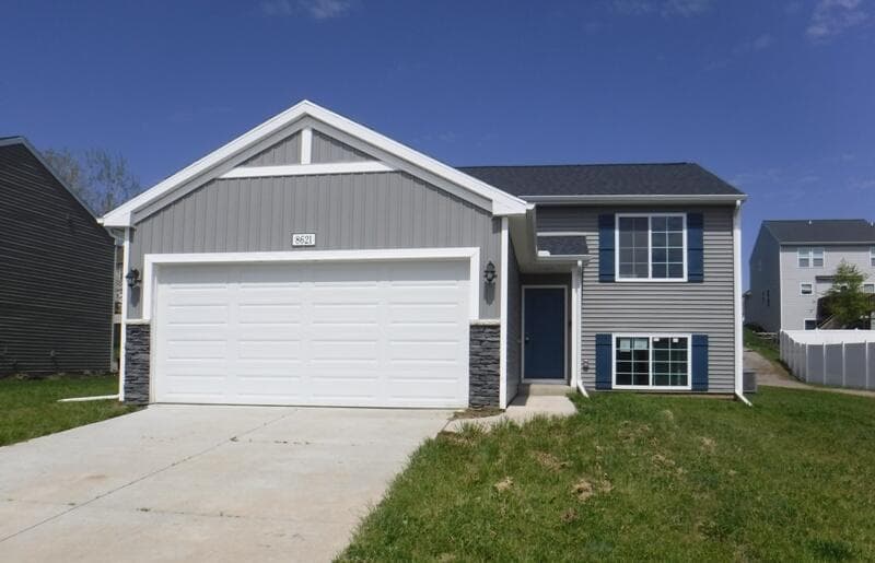 Primary property photo